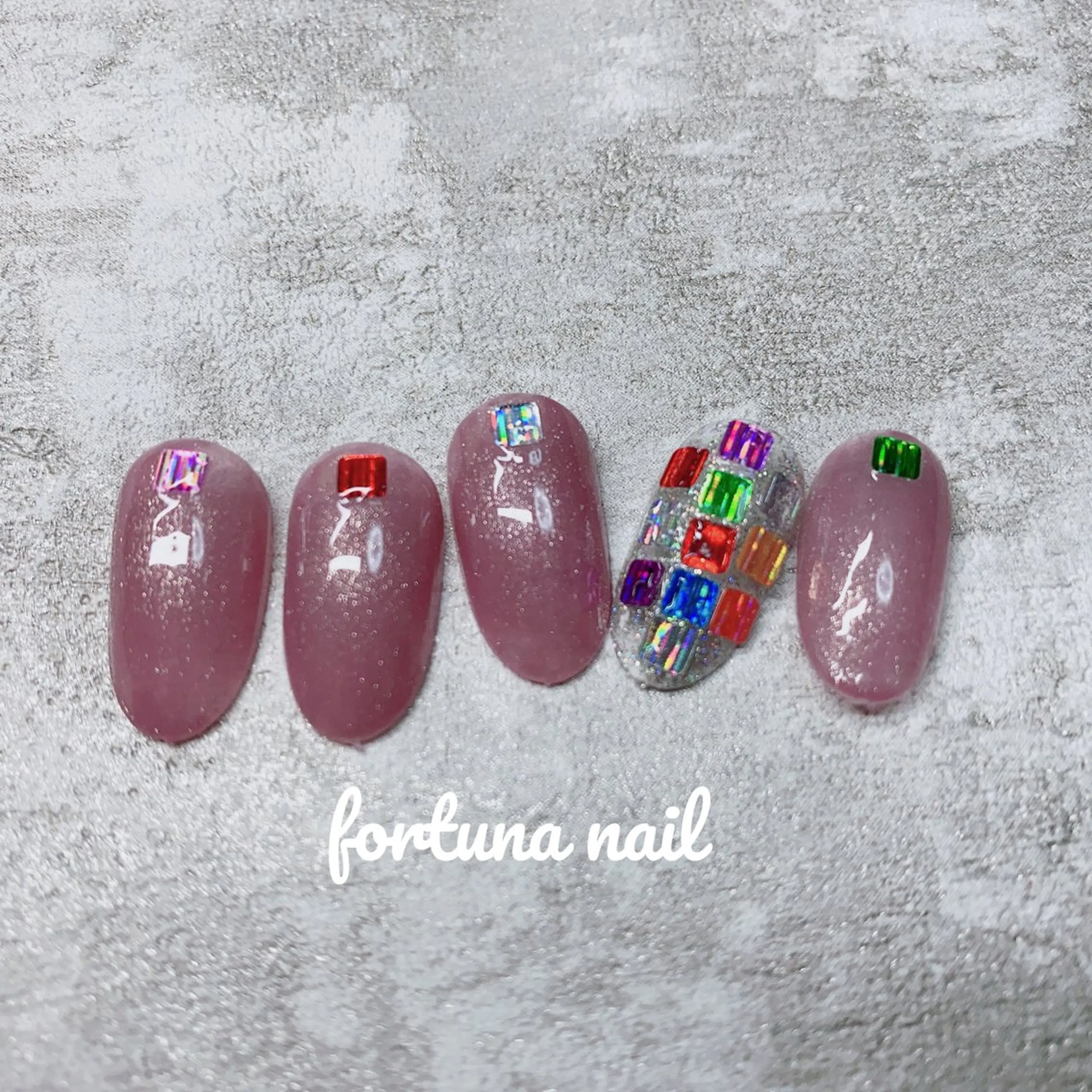 ネイル ハンドネイル ハンドケア Nail •Head スパFortunaのネイルデザイン