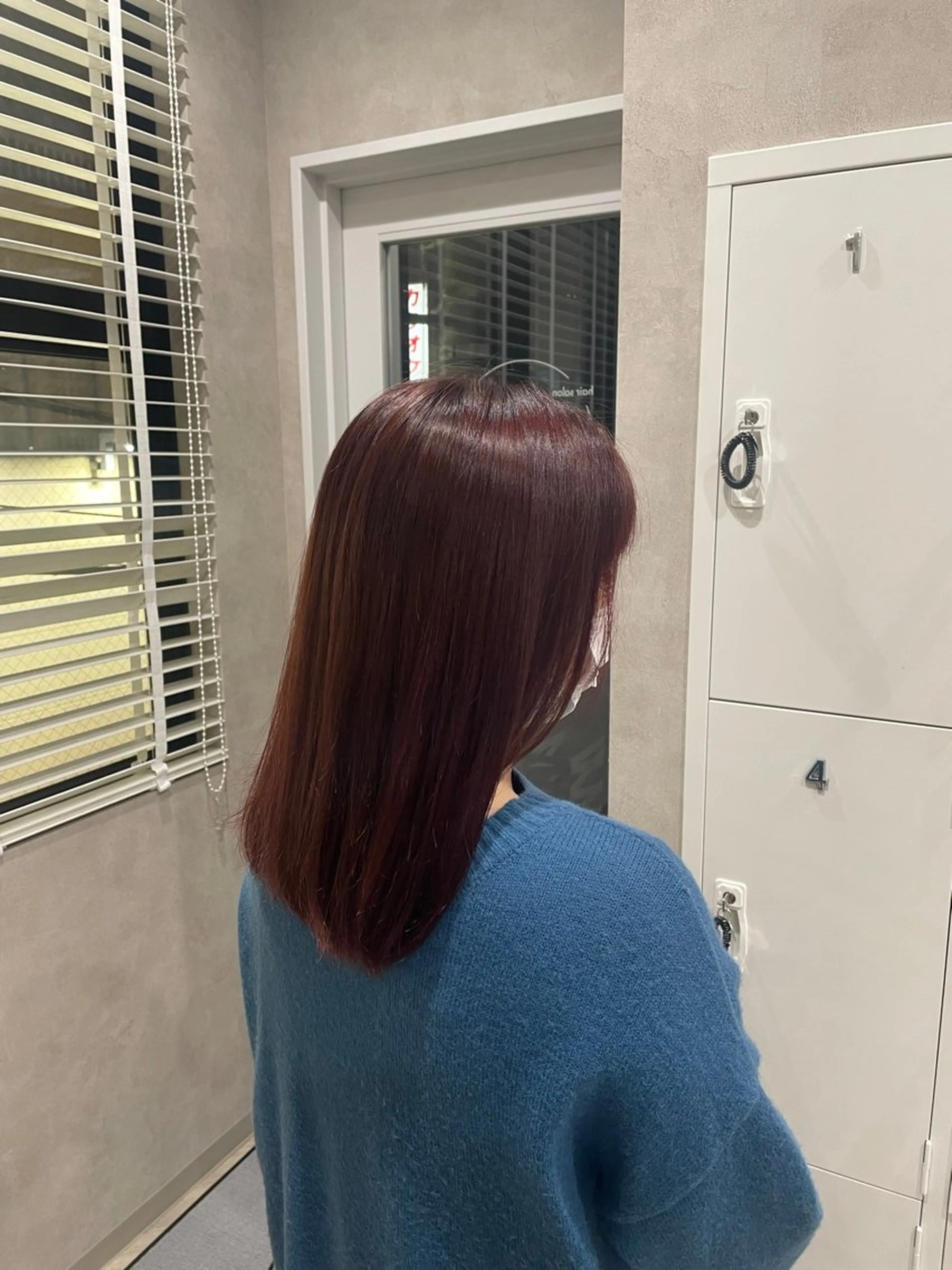 ミディアム カラー ブリーチ ブラウンカラー ブリーチなしカラー ピンクカラー ピンクブラウン カット ヘアカラー トリートメント ピンクカラー/ 透明感カラー鈴木海音のヘアスタイル