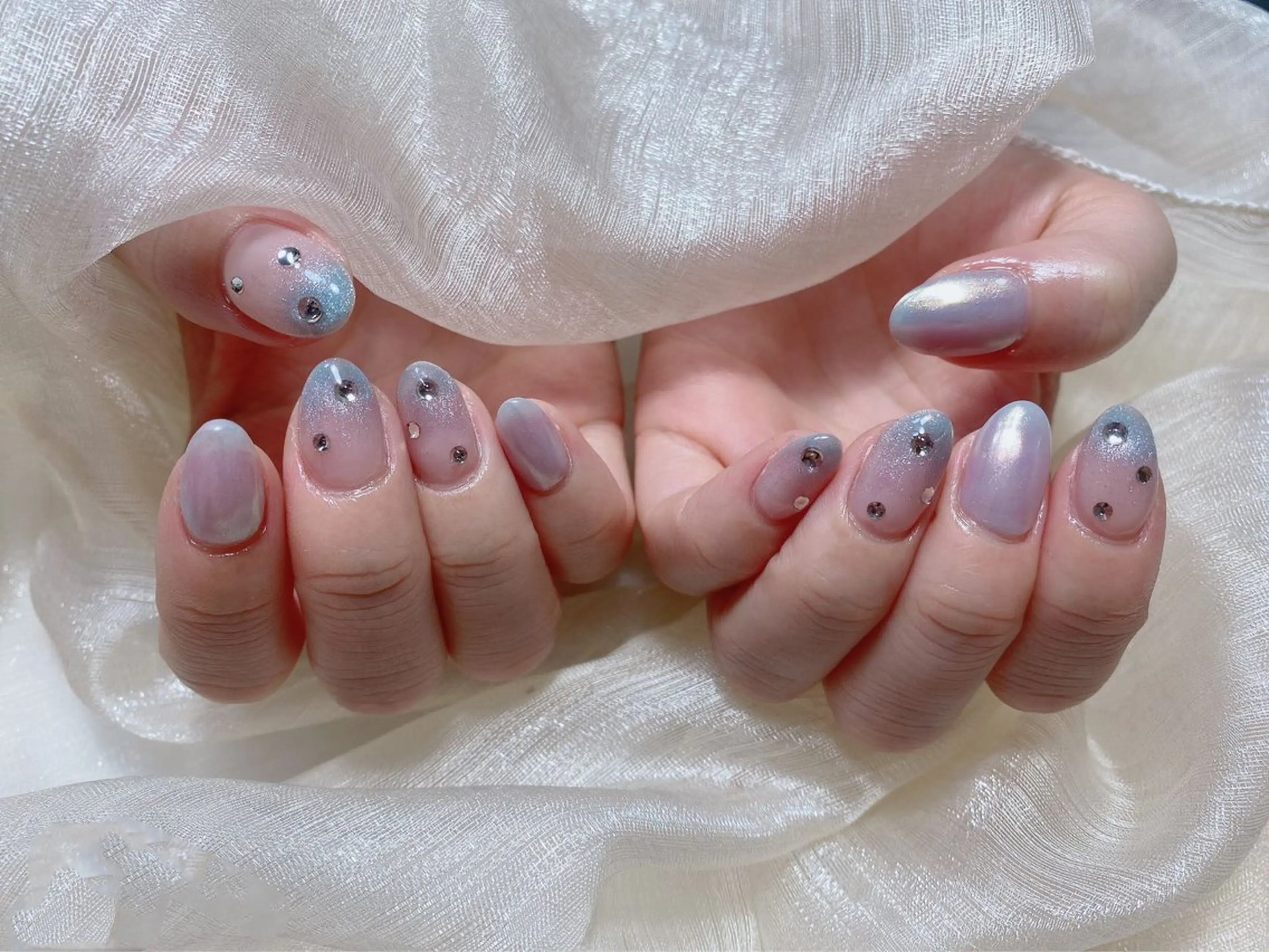 ネイル フレンチネイル マグネットネイル マグネットフレンチ ハンドネイル Nail Jolie所属・Nail Jolieのネイルデザイン