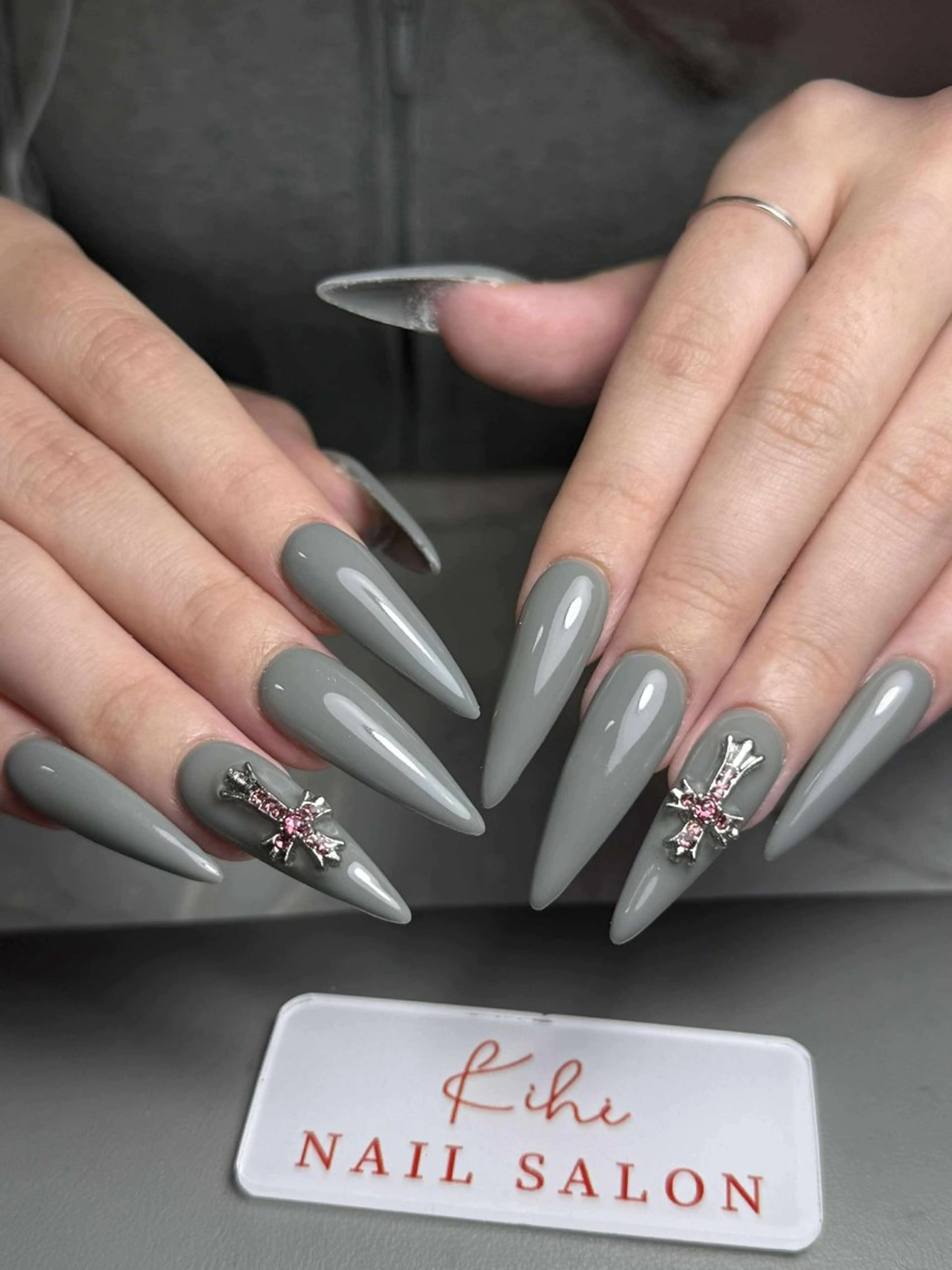 ネイル ハンドネイル ユリ🎀長さだし/ パラジェル/持ち込みのネイルデザイン