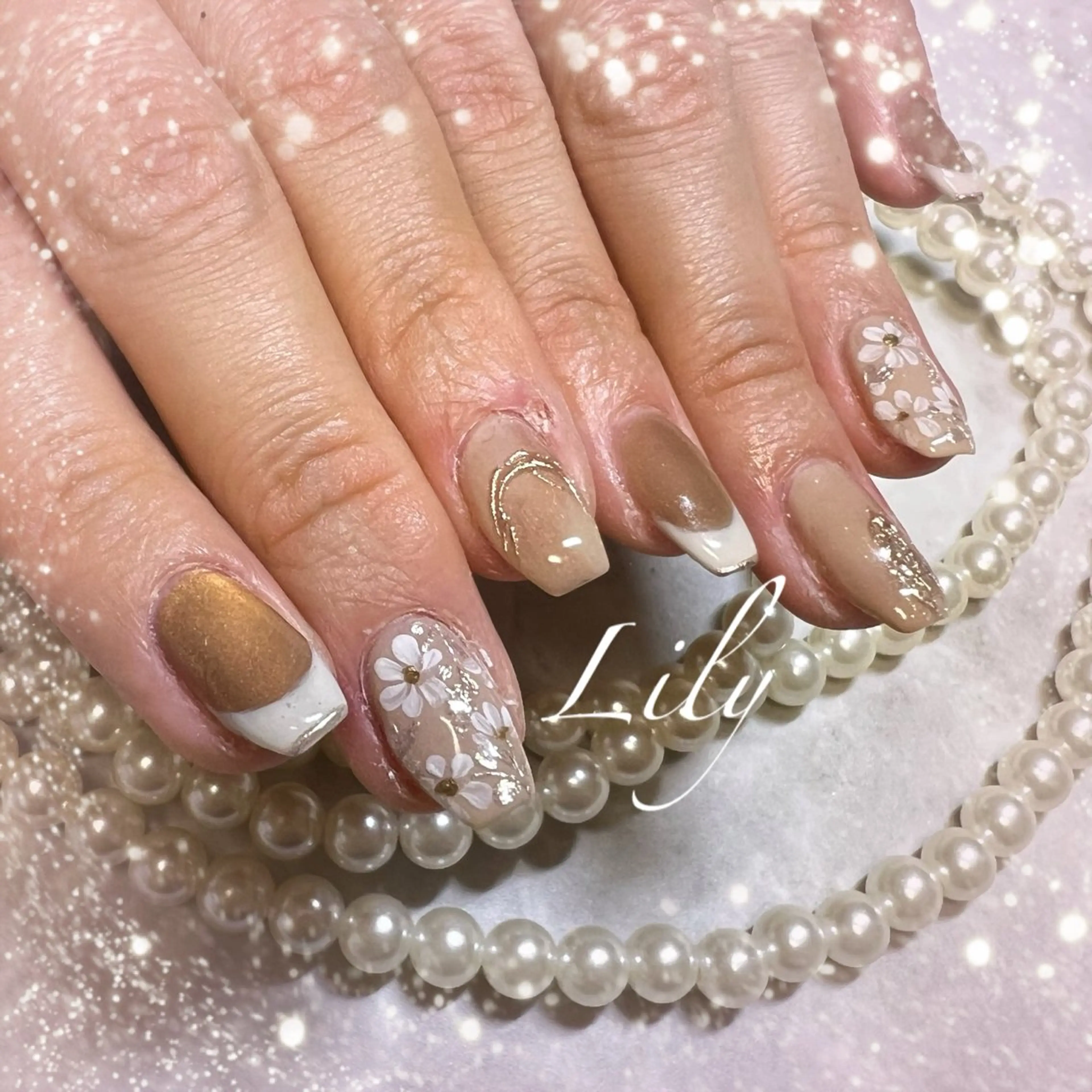 ネイル フラワーネイル ハンドネイル Lily*nail 🌻Mii🌻のネイルデザイン