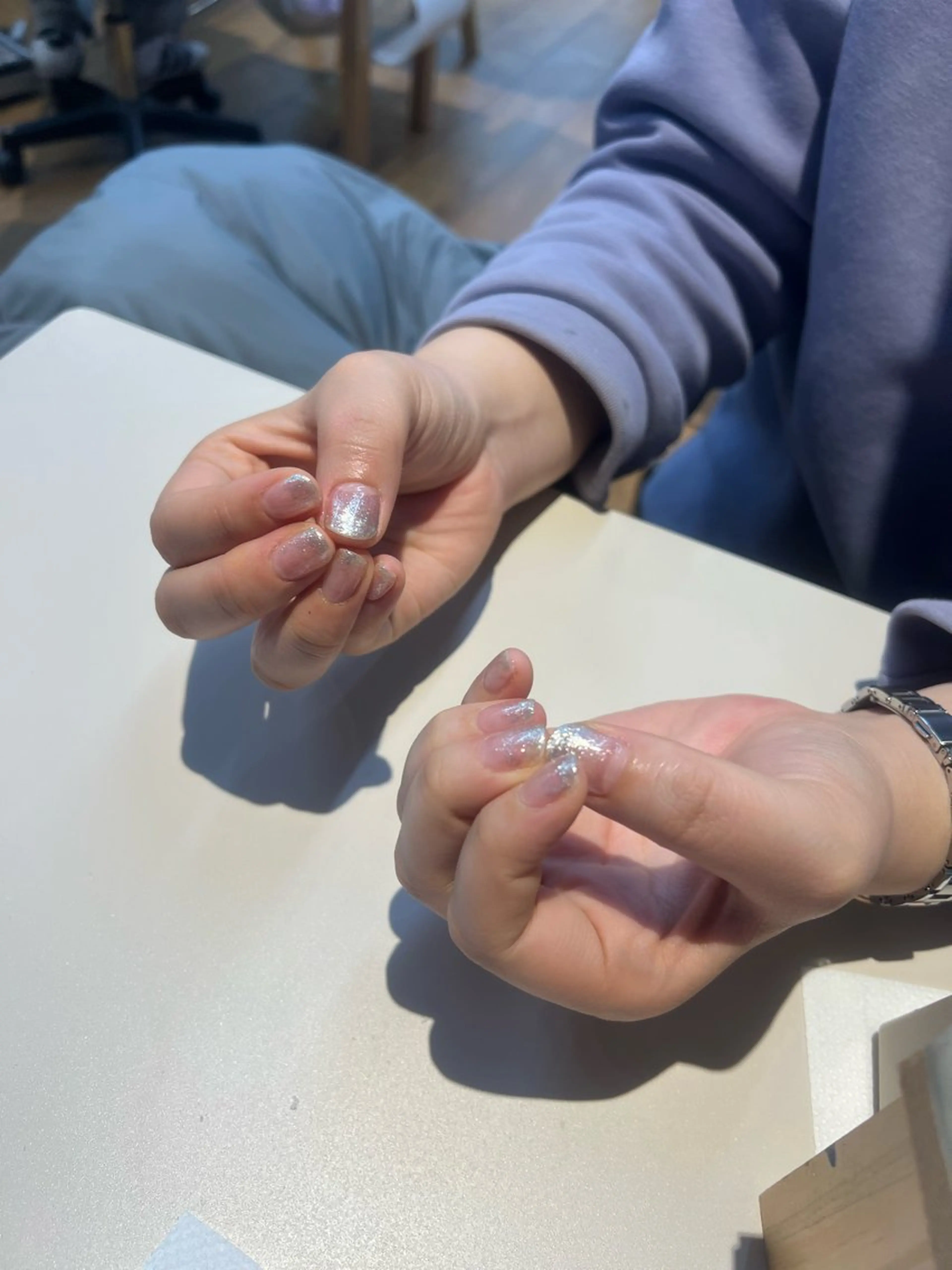 ネイル グラデーション ラメ(グリッター) シルバー kit trios nailのネイルデザイン