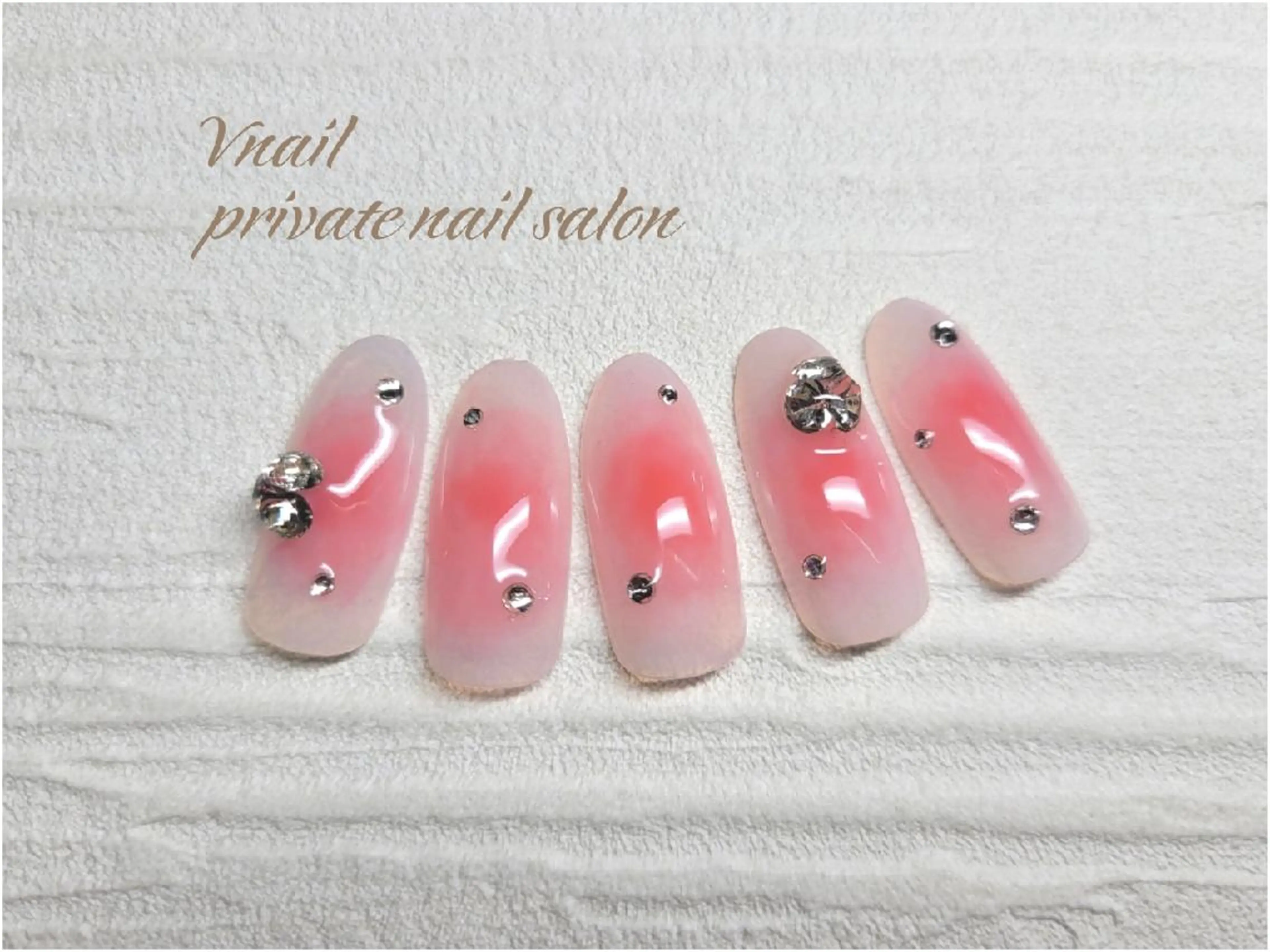 ネイル V. nailのネイルデザイン