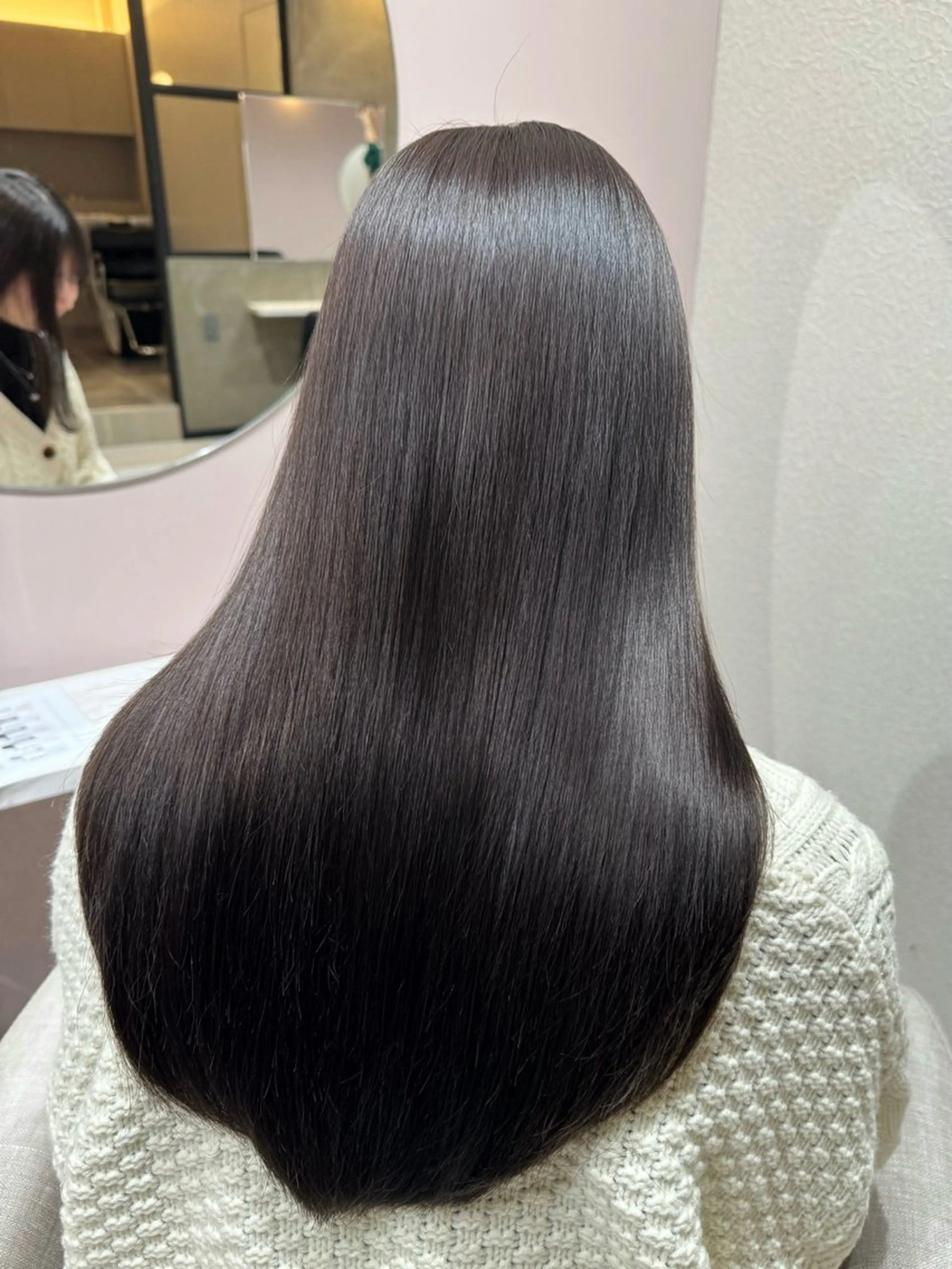 セミロング カット ヘアカラー VOGUE所属・✨髪質改善･レイヤー ✨chihiroのヘアスタイル