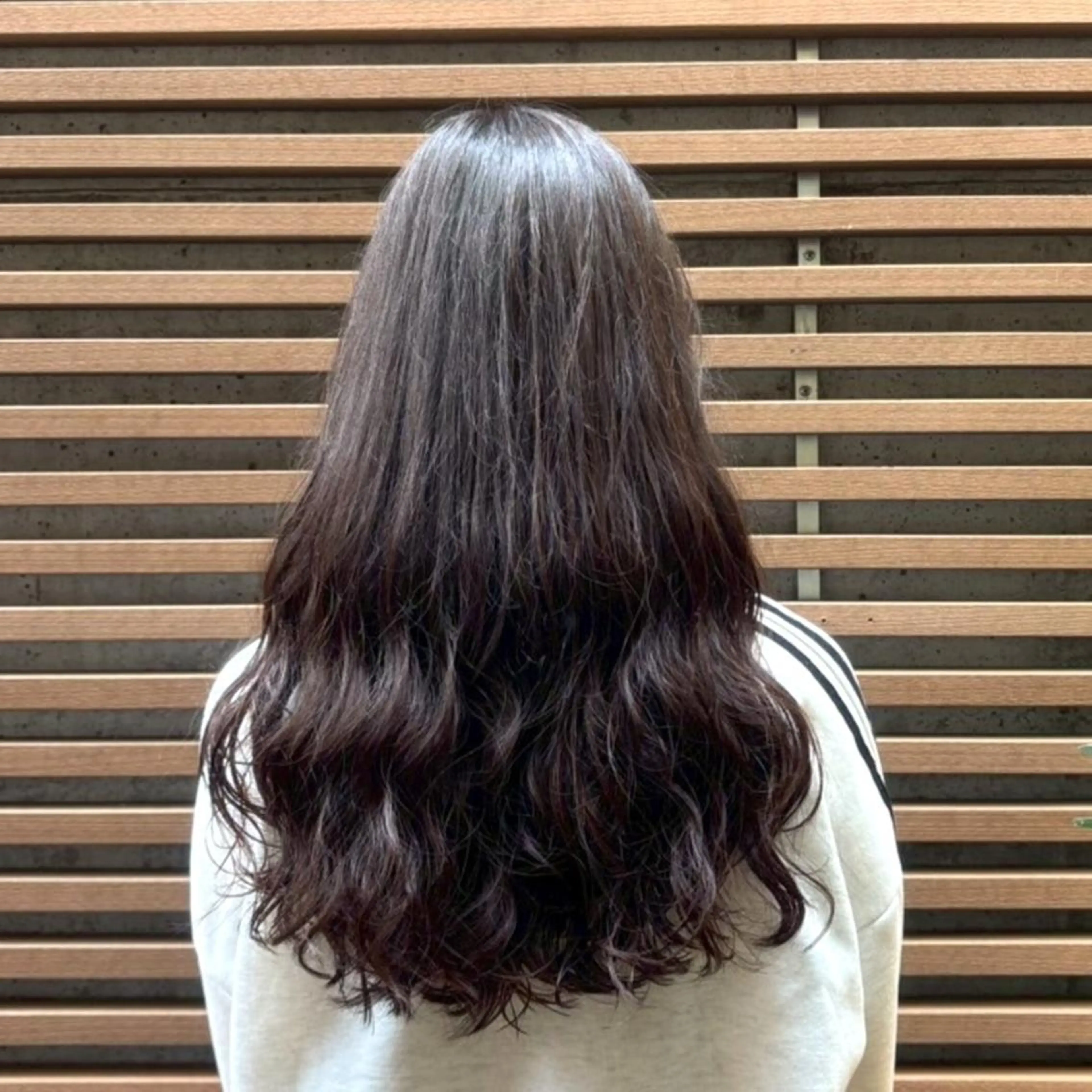 ロング パーマ 韓国風ヘア 秋山 達乃進のヘアスタイル