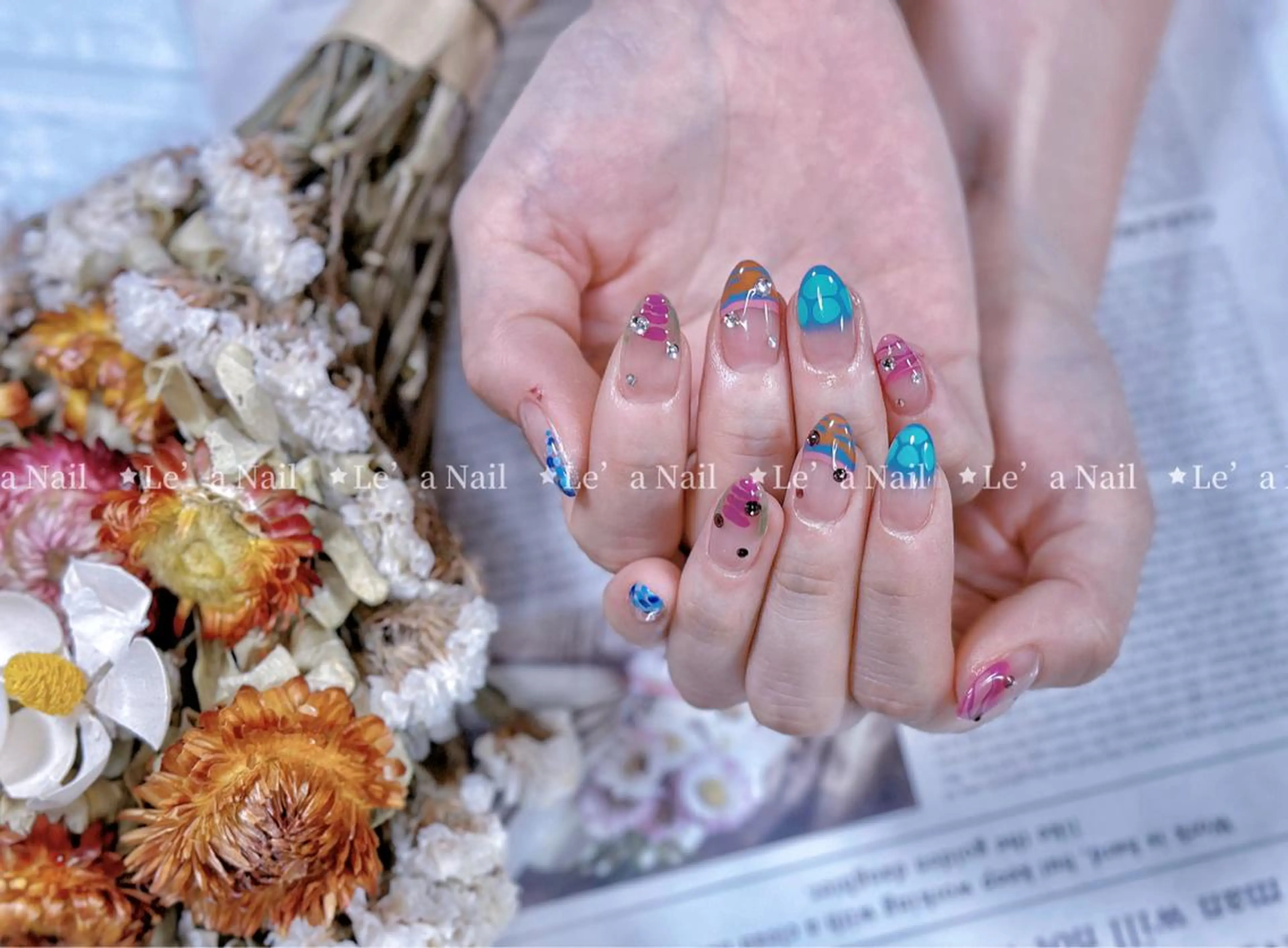 ミディアム カラー ネイル Le’a NailSalonのネイルデザイン