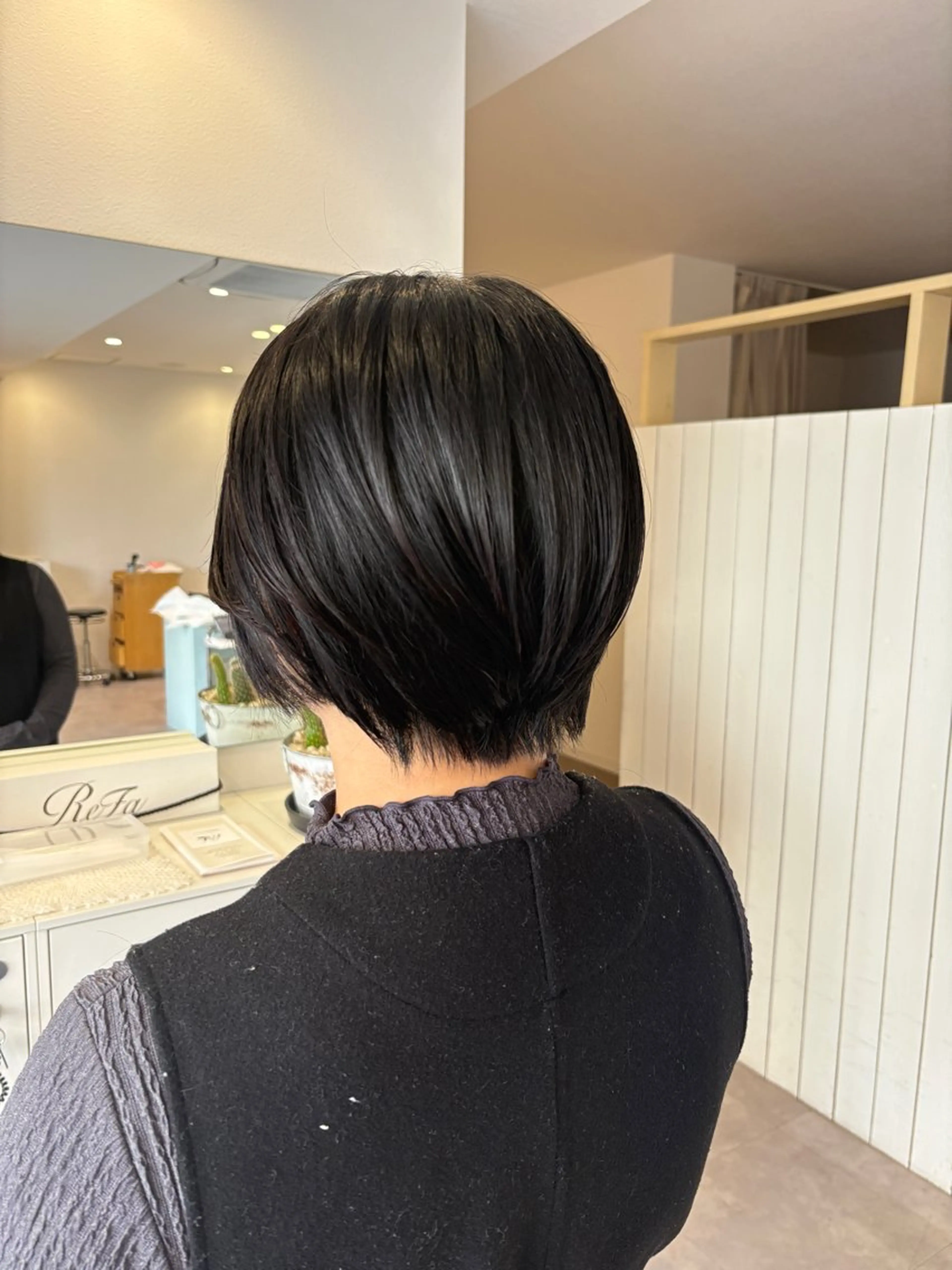 ショート ボブ レイヤーカット ショートヘア 新井 美優のヘアスタイル