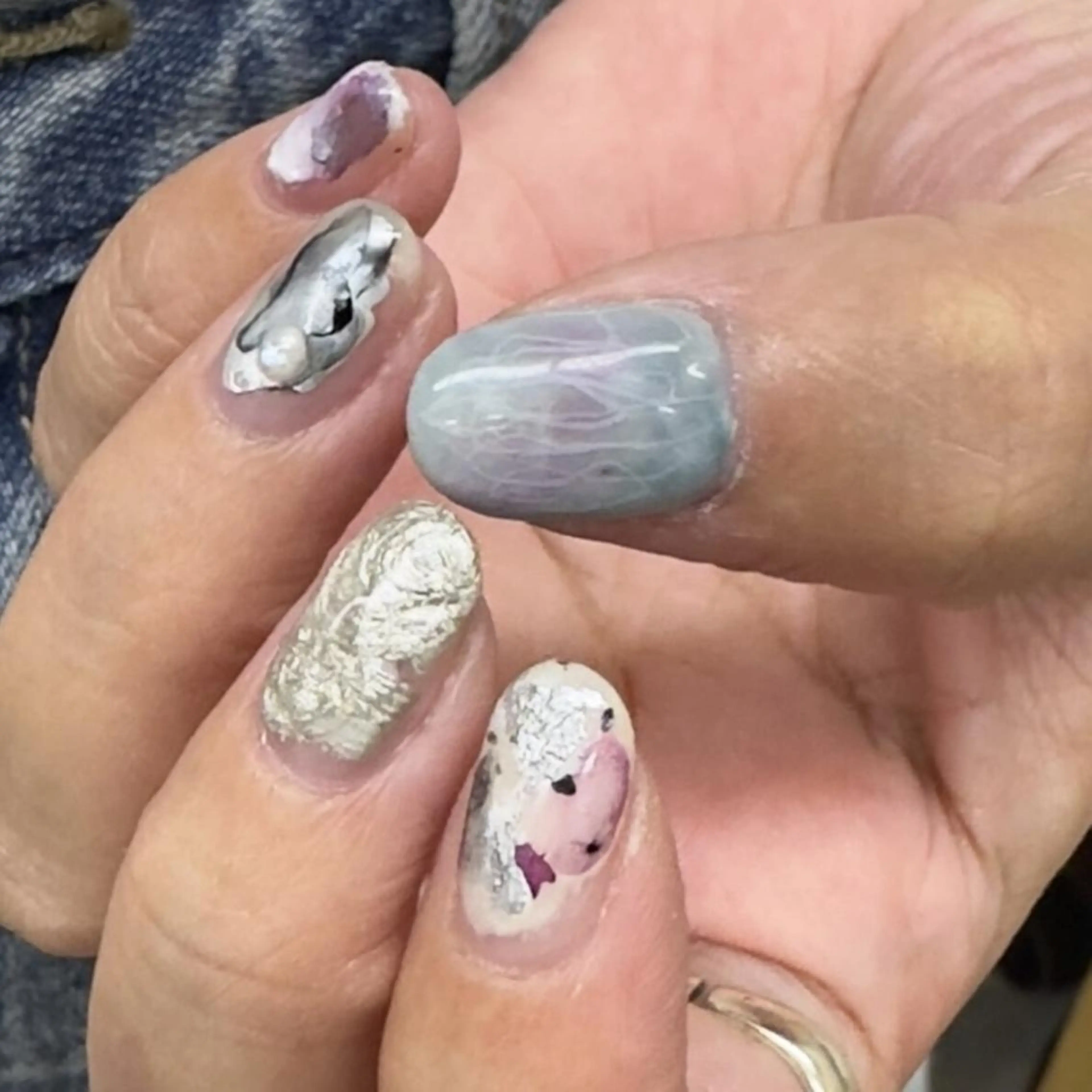 ネイル ジェルネイル 韓国ネイル ニュアンスネイル ワンホンネイル nailstudio eviz新宿店のネイルデザイン