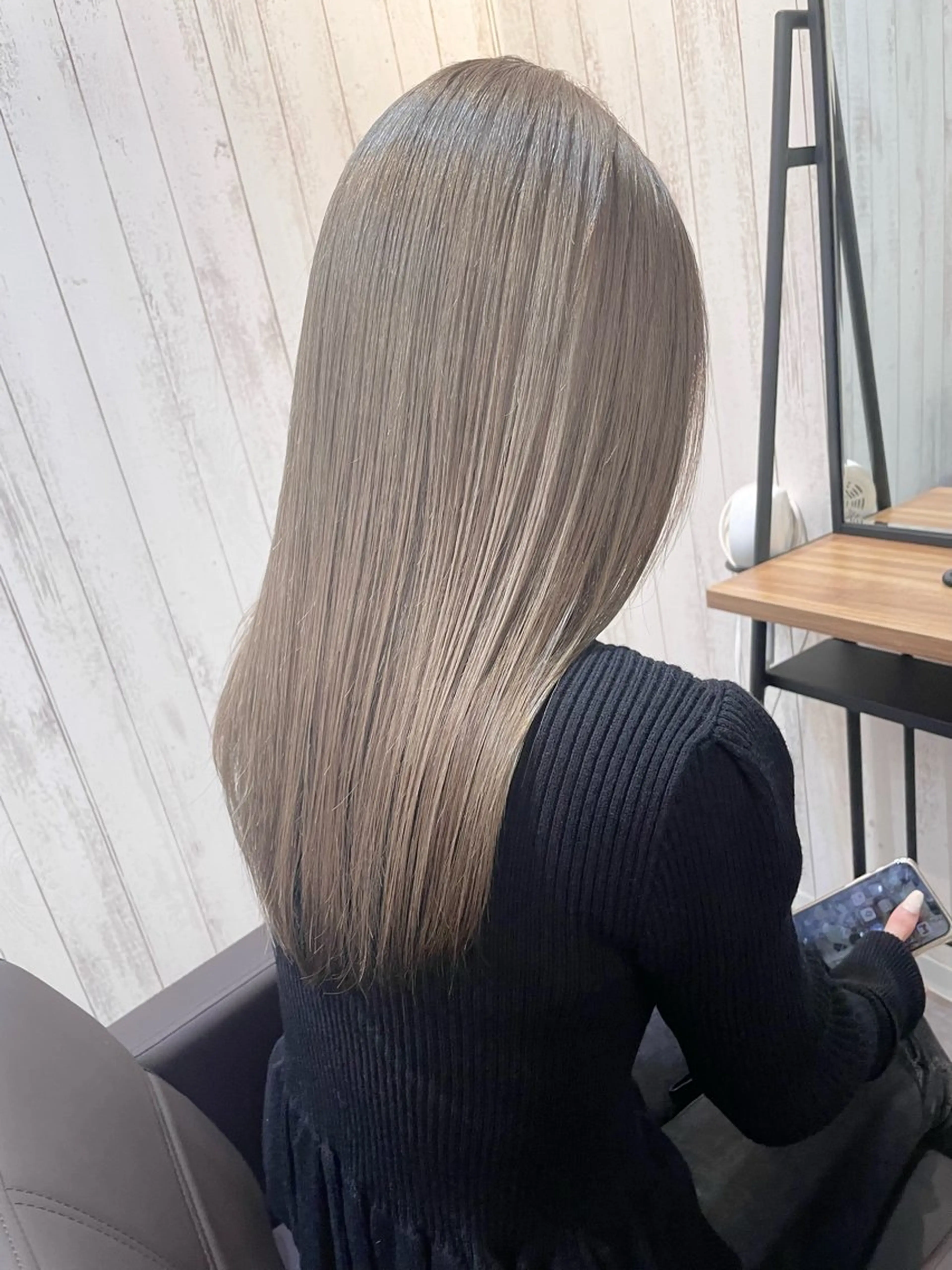 ロング カット ヘアカラー ブリーチ特化🎖️ピ ンクカラー高橋さやかのヘアスタイル