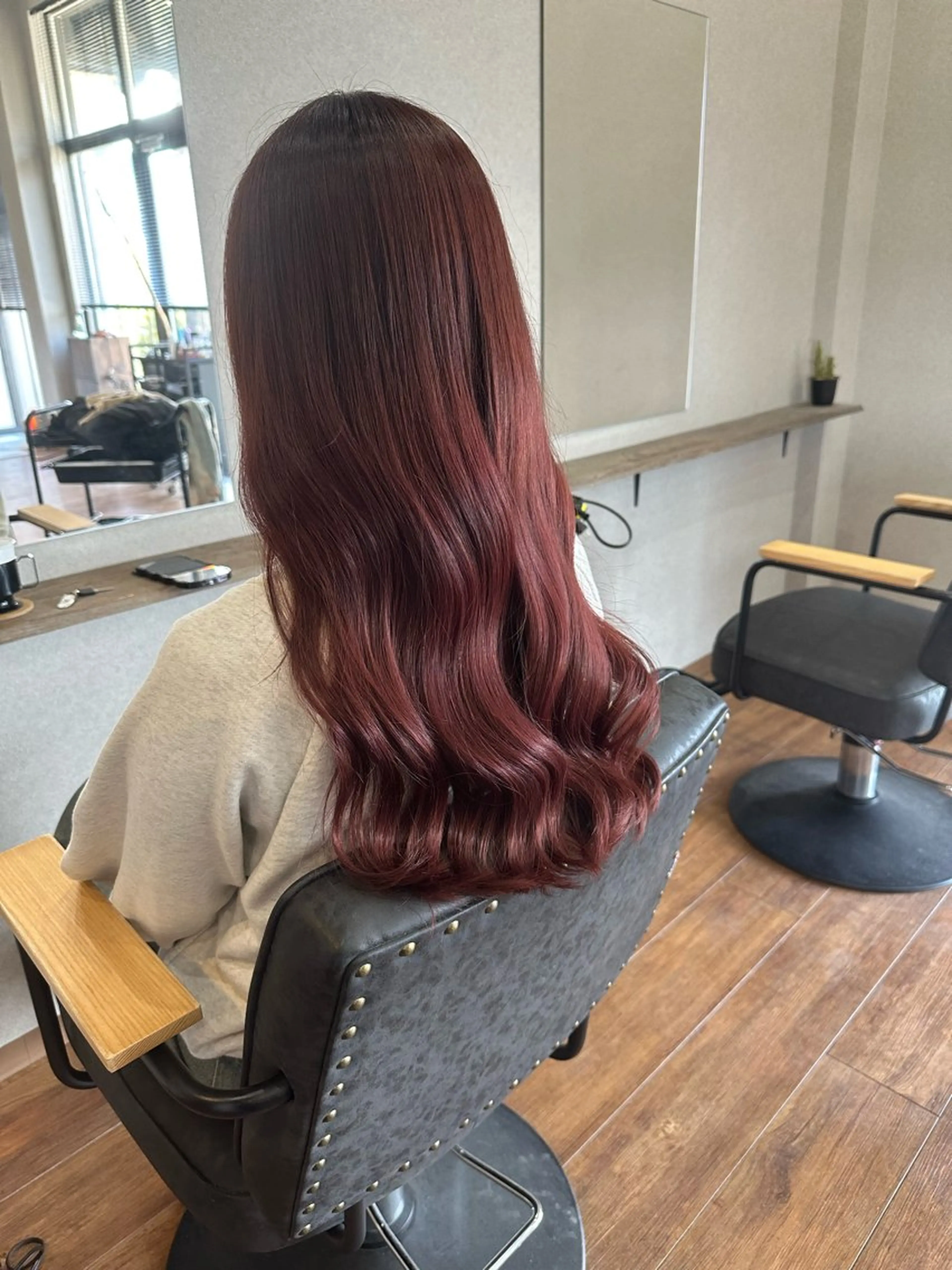 ロング カラー ブラウンカラー ピンクカラー ピンクブラウン ヘアカラー トリートメント 鵜飼 真伍のヘアスタイル