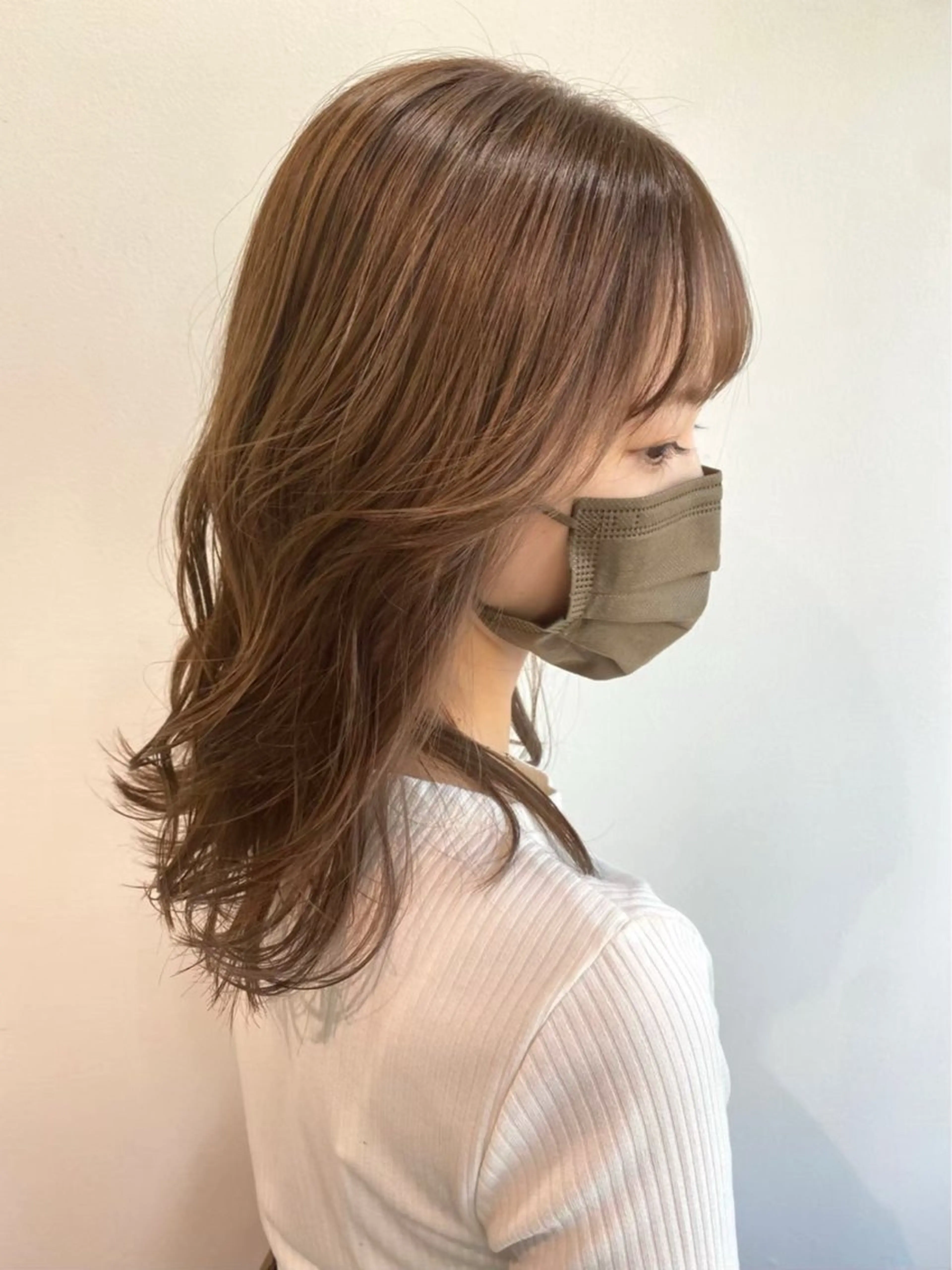 セミロング ili 梅田のヘアスタイル