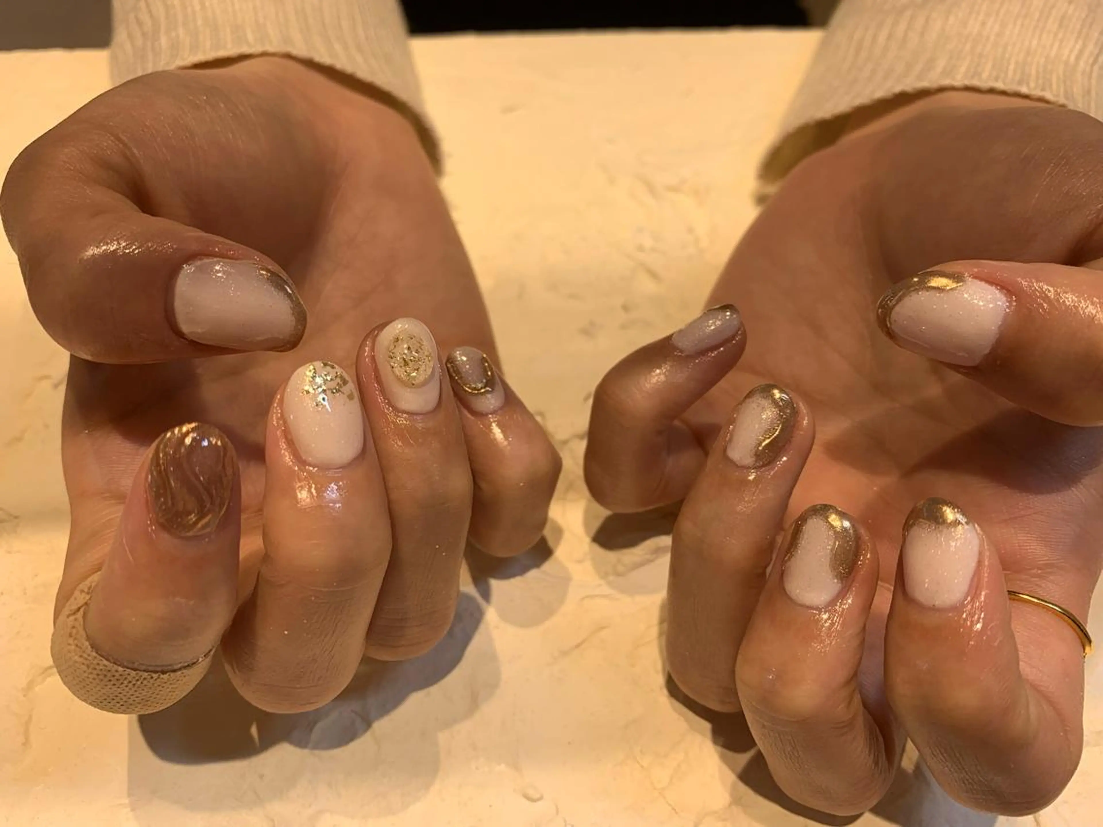 ネイル 持ち込み ホワイト マキノ ユイのネイルデザイン