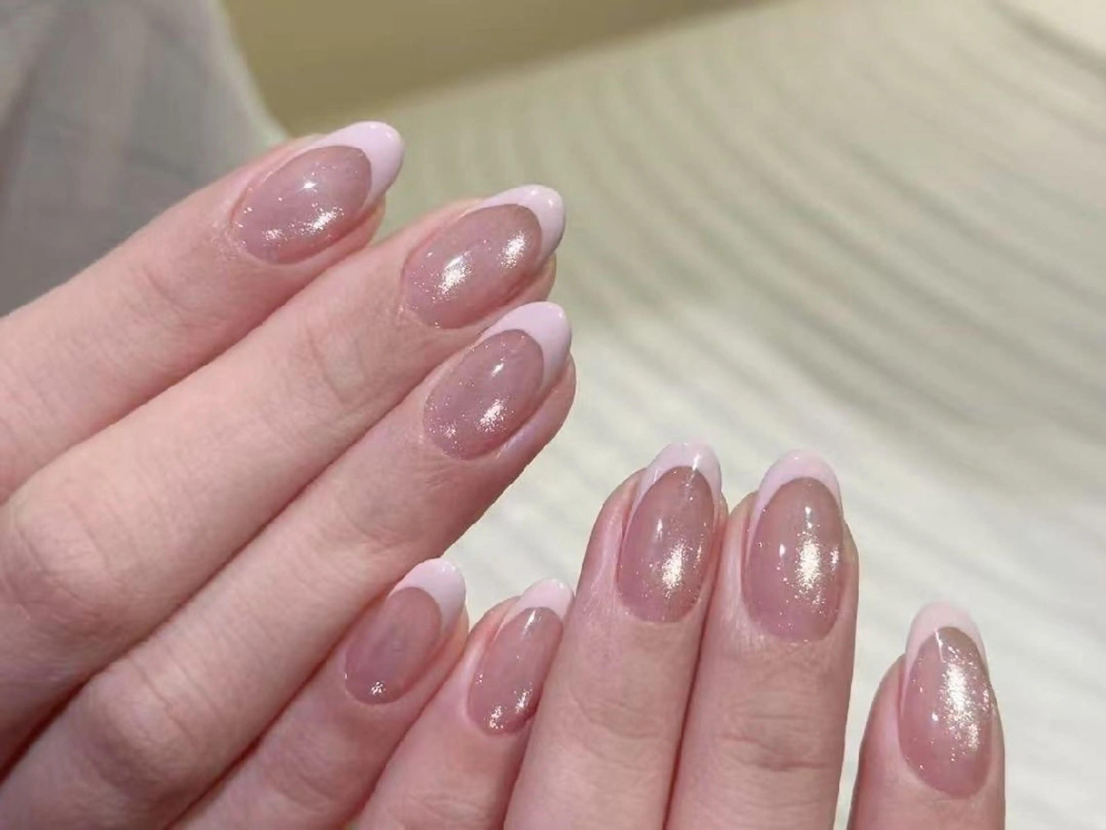 ネイル チークネイル フレンチネイル ジェルネイル ガーリー キラキラネイル ハンドネイル UM Nail Salonのネイルデザイン