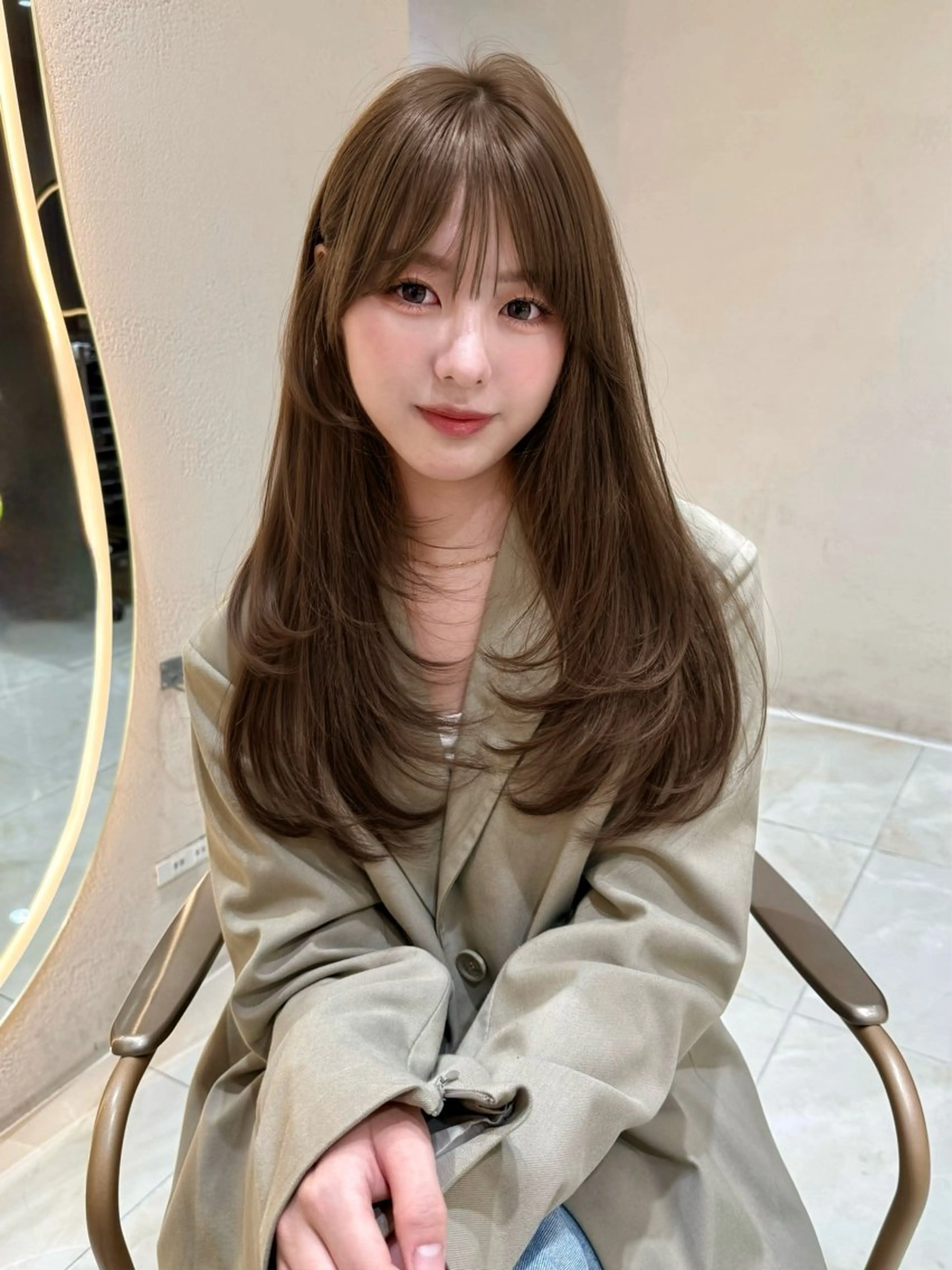 ロング ケアカラー 顔まわりレイヤー 韓国風ヘア レイヤーカット Chihiro♡ 柔らか韓国レイヤーのヘアスタイル