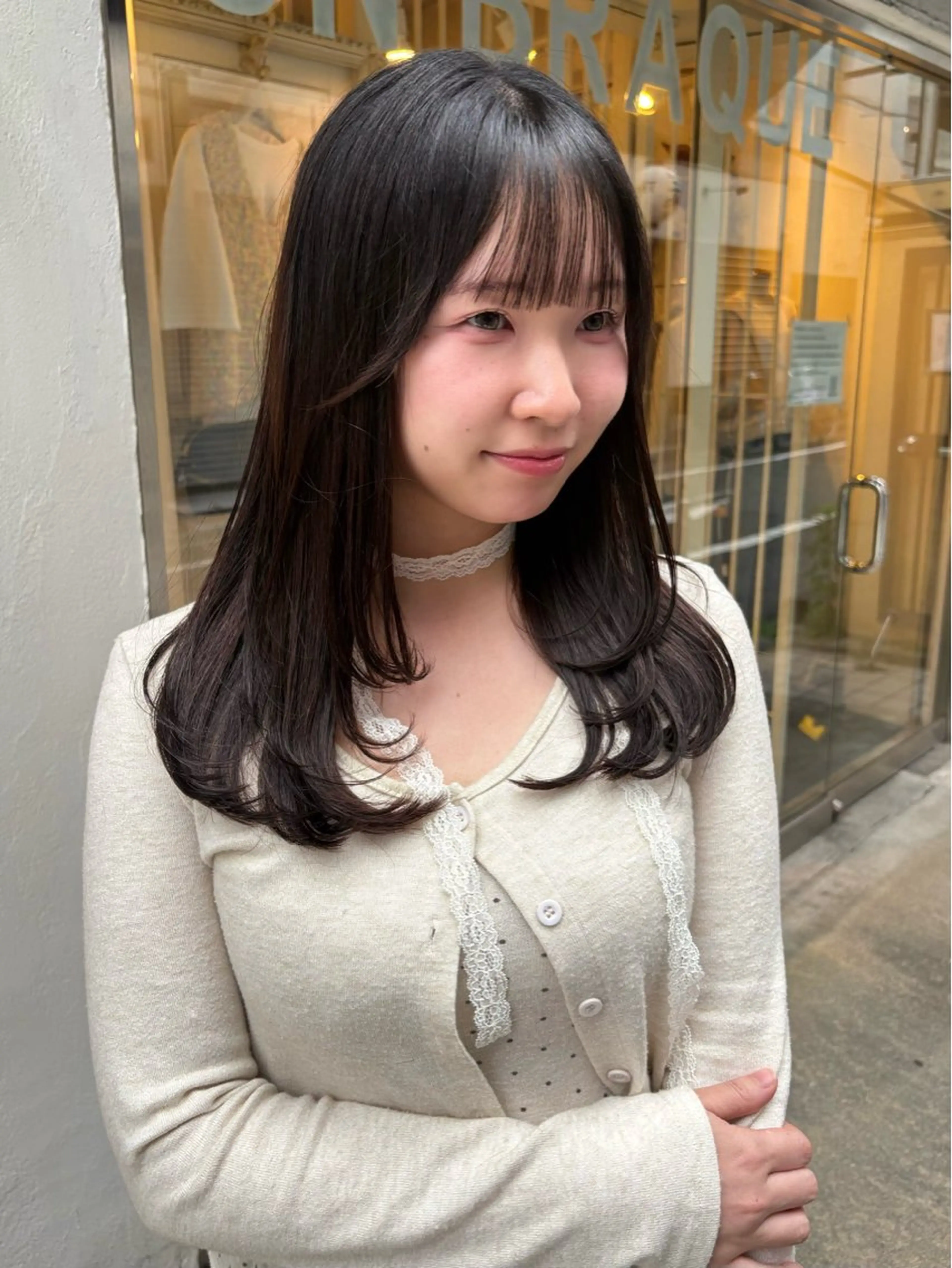ミディアム ミディアムレイヤー レイヤーカット カット トリートメント ヘッドスパ なぎさ 🎀 / 透明感カラー/心斎橋のヘアスタイル