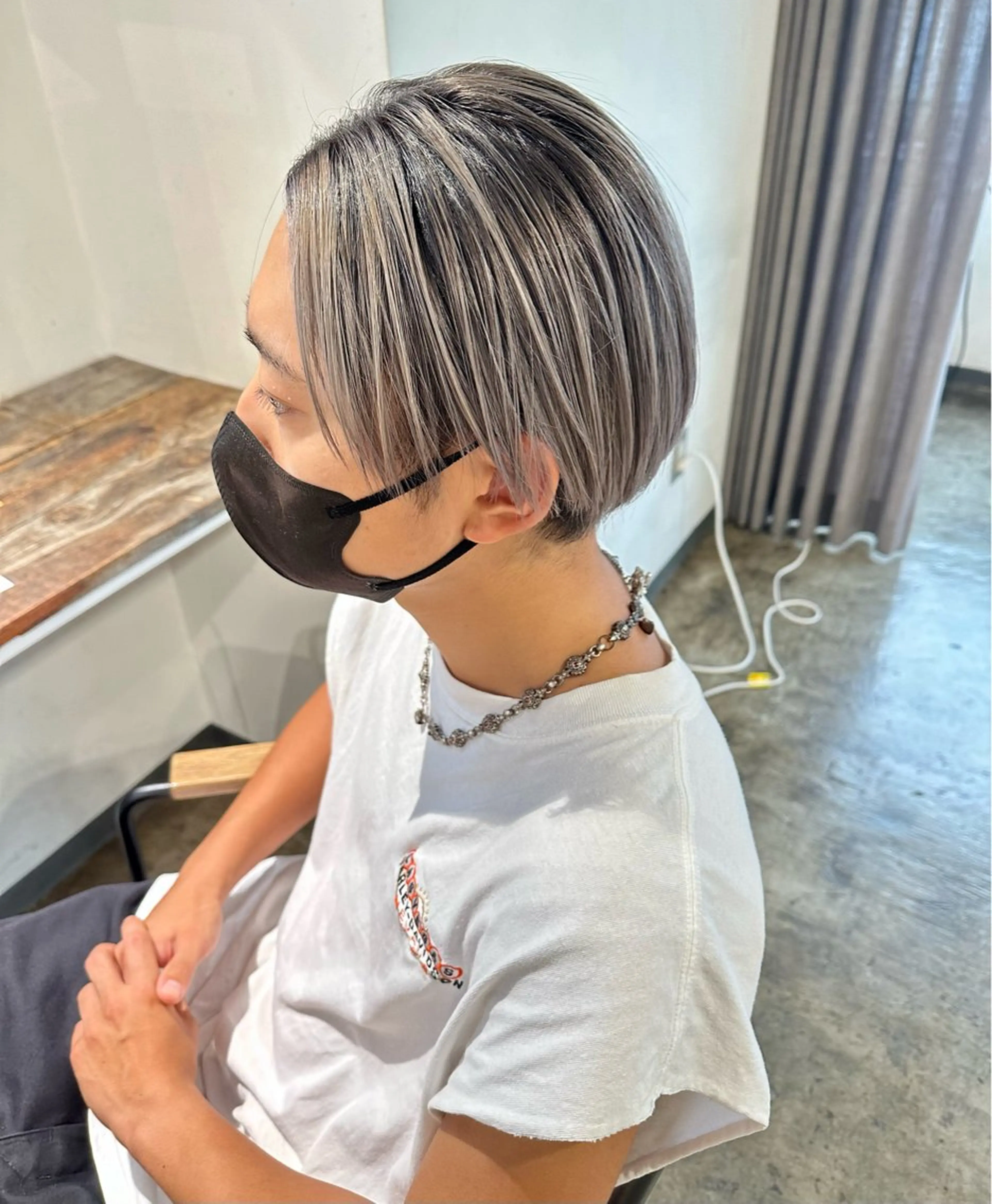 ショート メンズ ヘアカラー トリートメント ✨艶ブリーチカラー ✨四ノ宮裕己のヘアスタイル