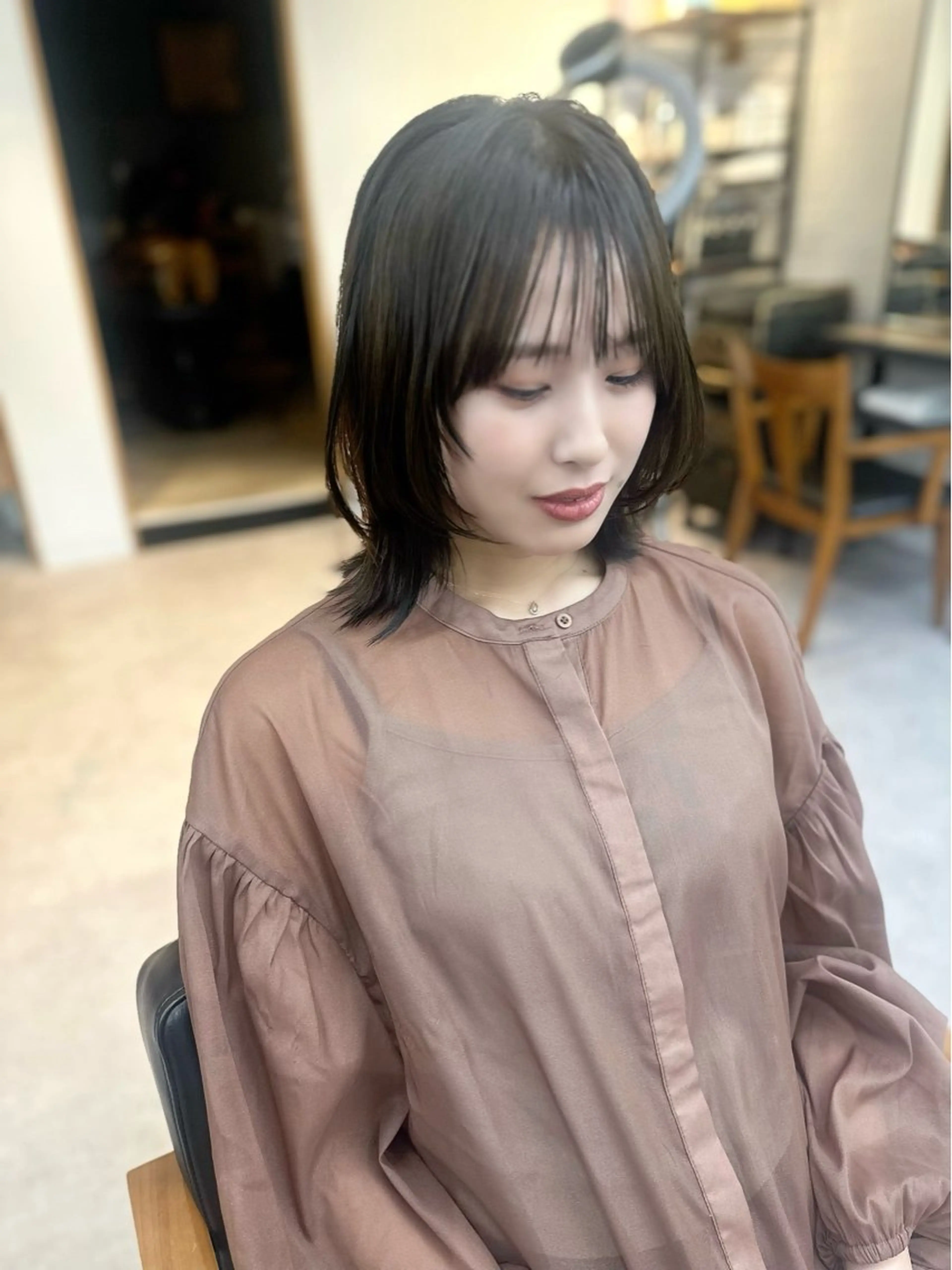 ミディアム カラー パーマ ヘアアレンジ メンズ キッズ レイヤーカット 🌿透け感カラーのヘアスタイル