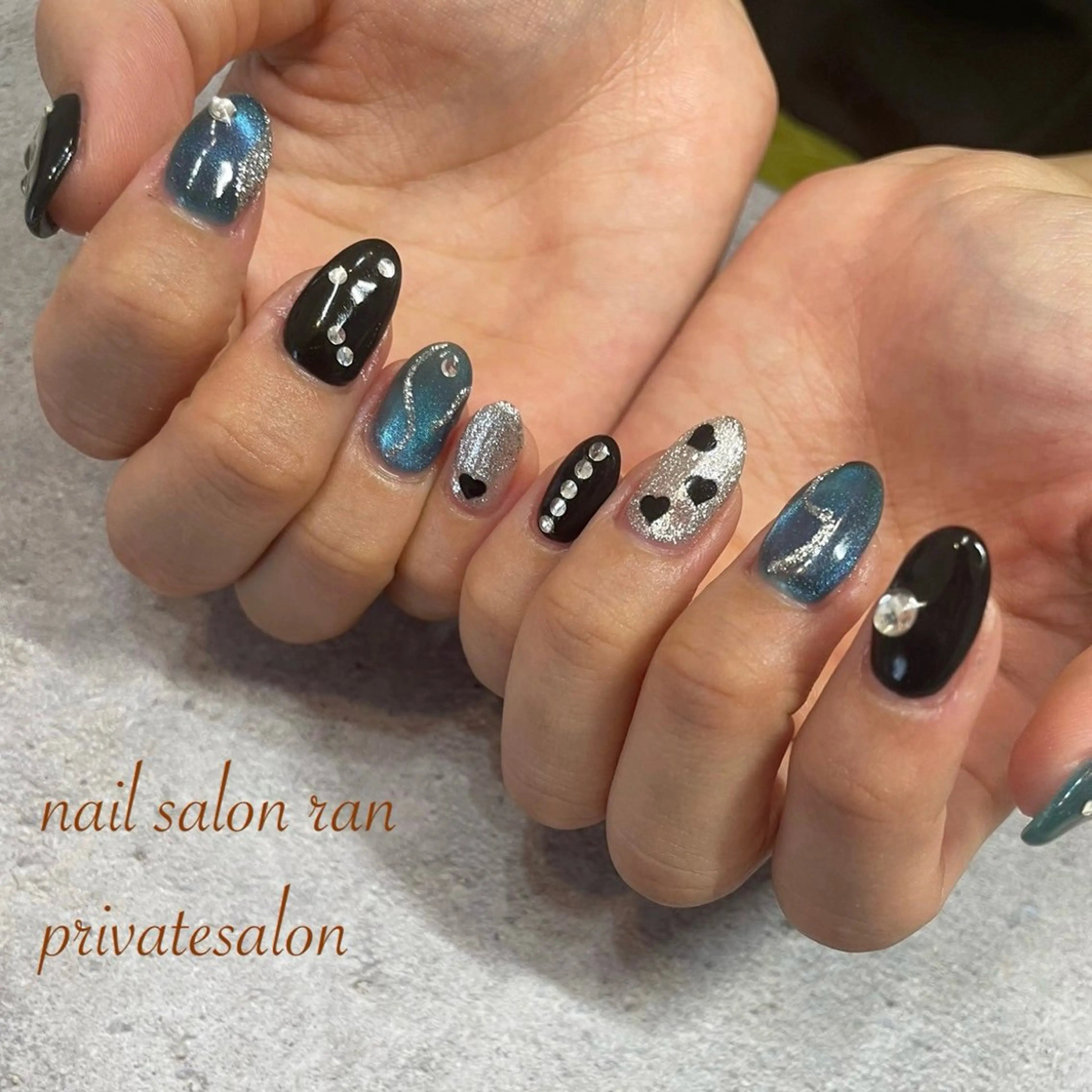 ネイル ブルー ハート マグネットネイル ハンドネイル ハンドケア nailsalon ranのネイルデザイン