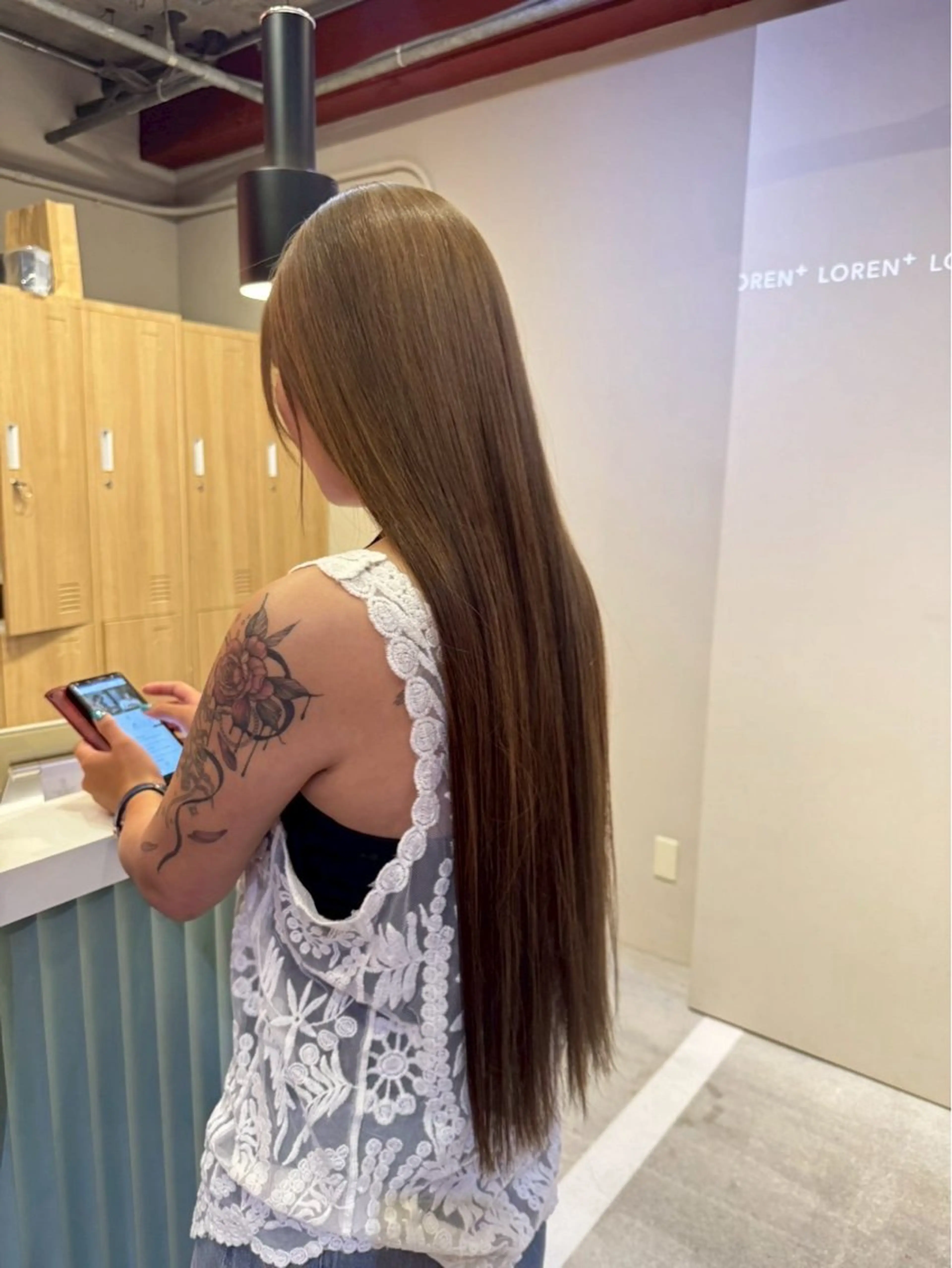 ロング カラー ベージュカラー オレンジ ヘアカラー 透明感/レイヤーカッ ト/kirara🌼のヘアスタイル