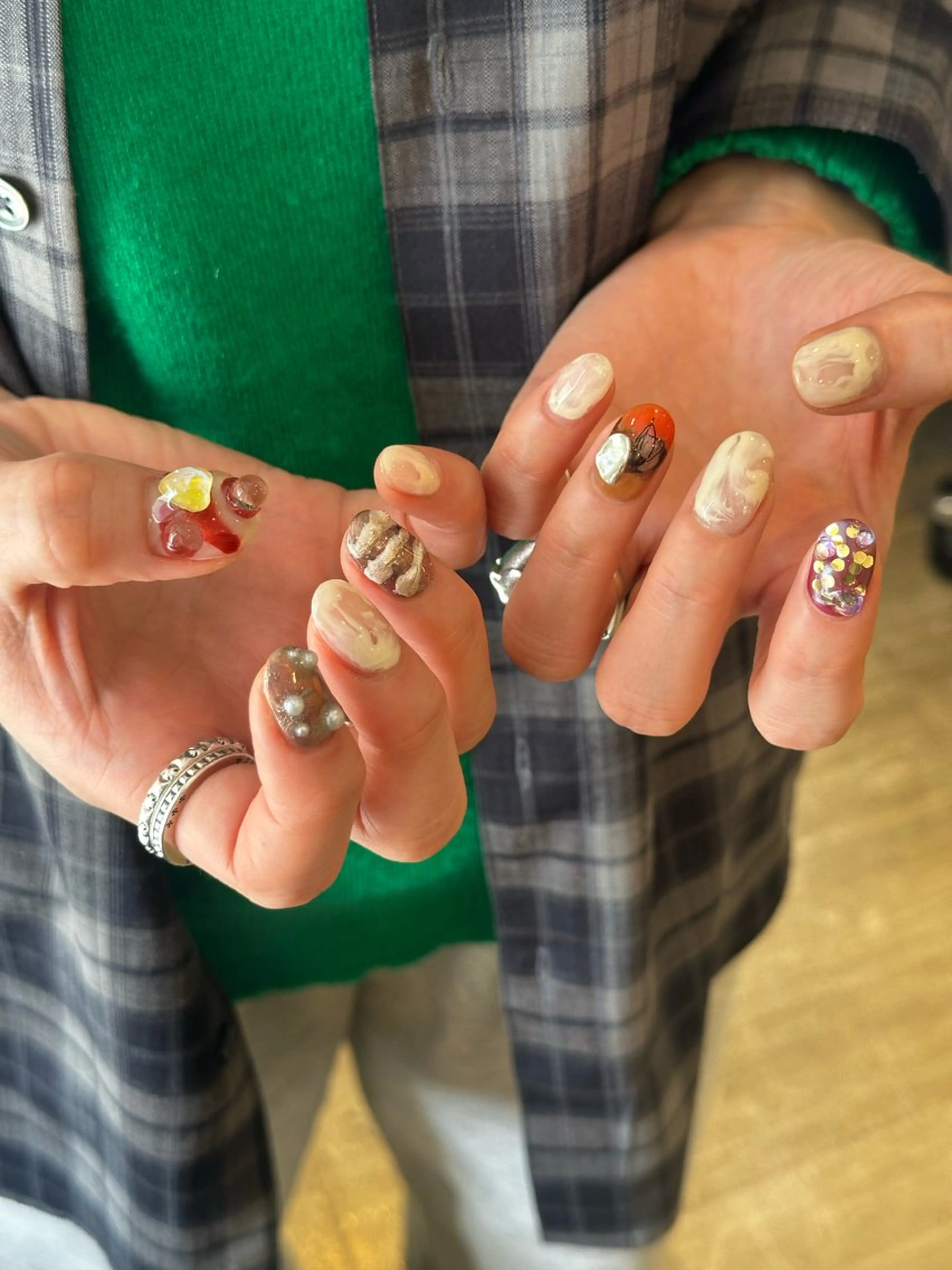 ネイル ニュアンスネイル ハンドネイル Natsuko 🪼のネイルデザイン