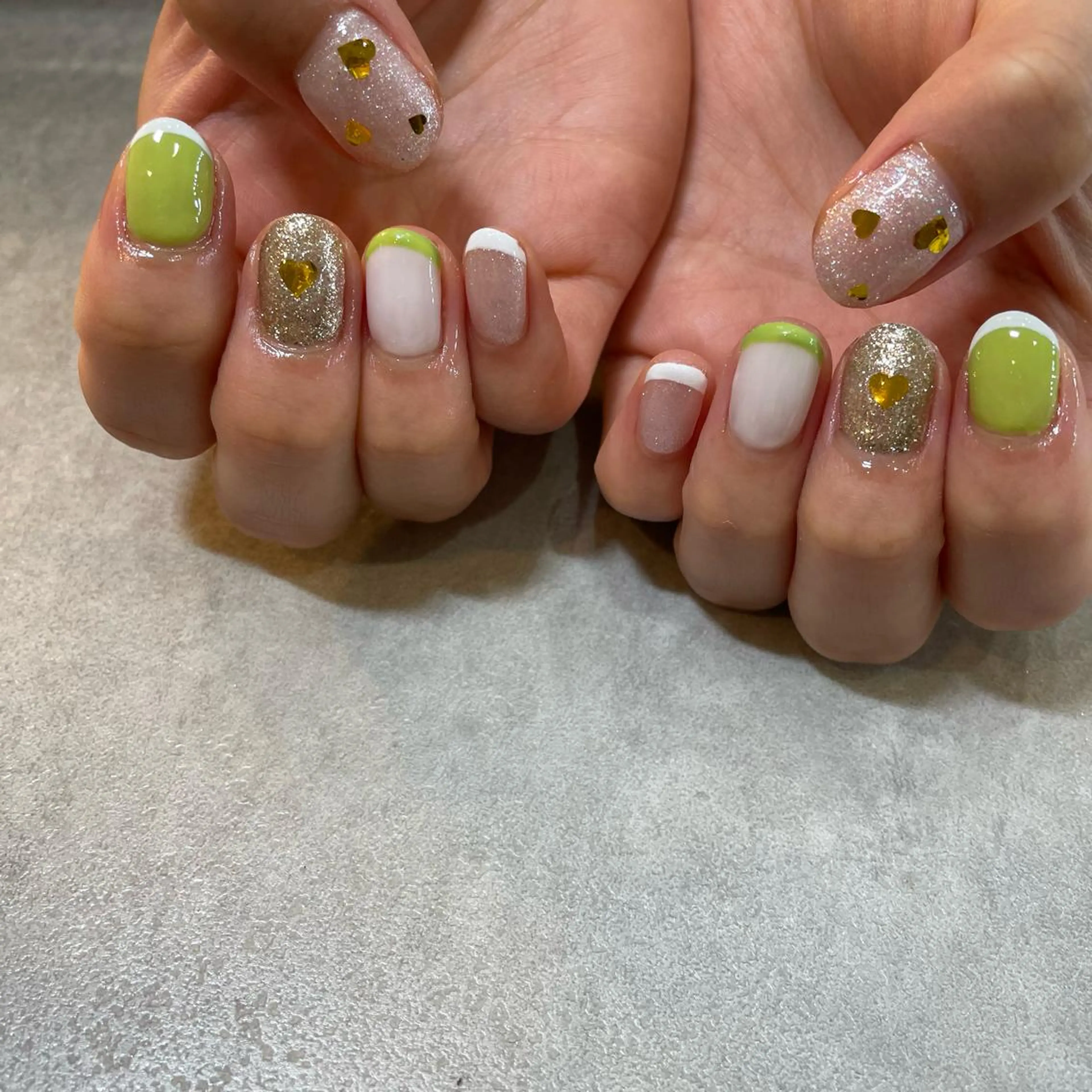 ネイル ハート 韓国ネイル Nail Salon Gummi.のネイルデザイン