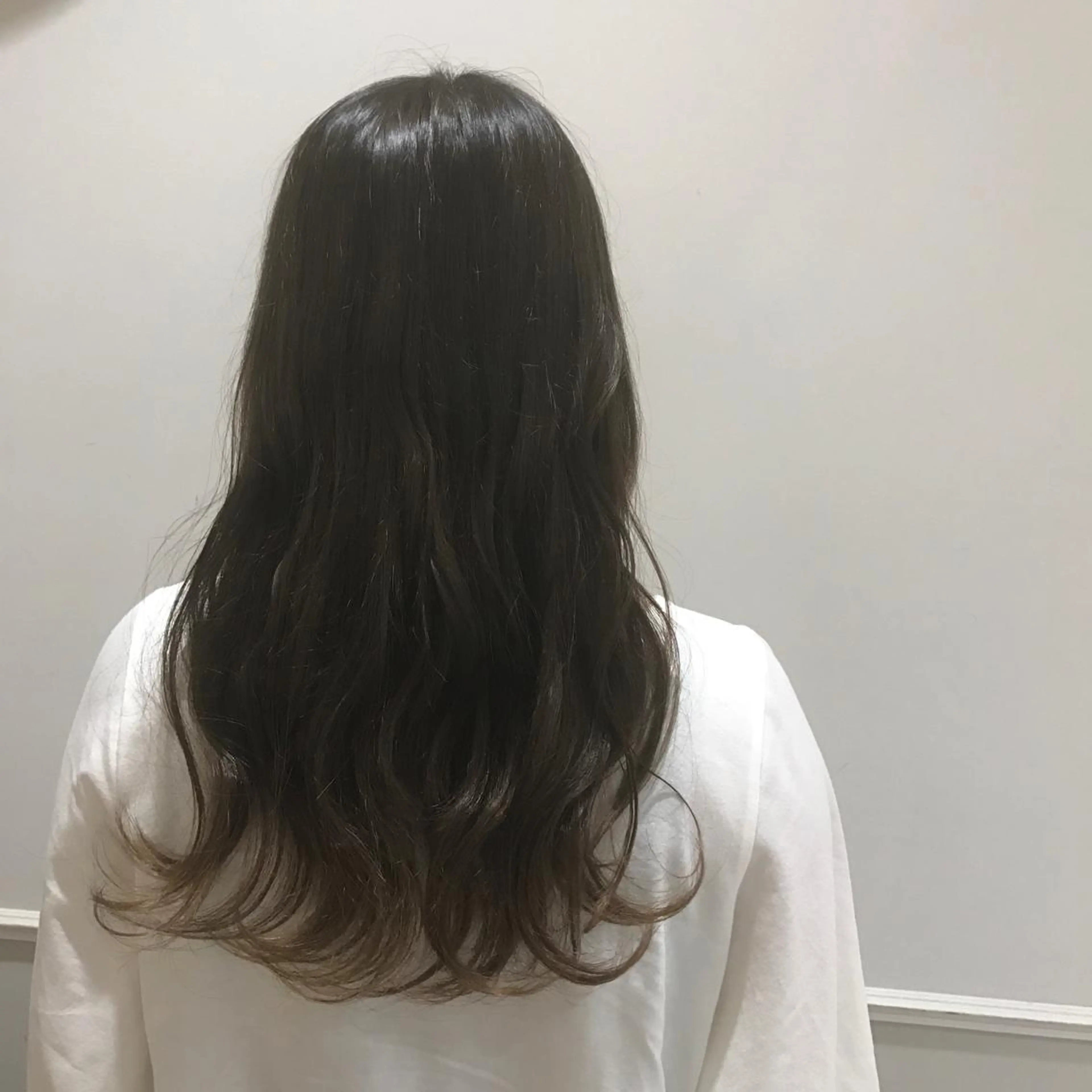 ロング カラー グラデーションカラー ヤマナカ エリカのヘアスタイル