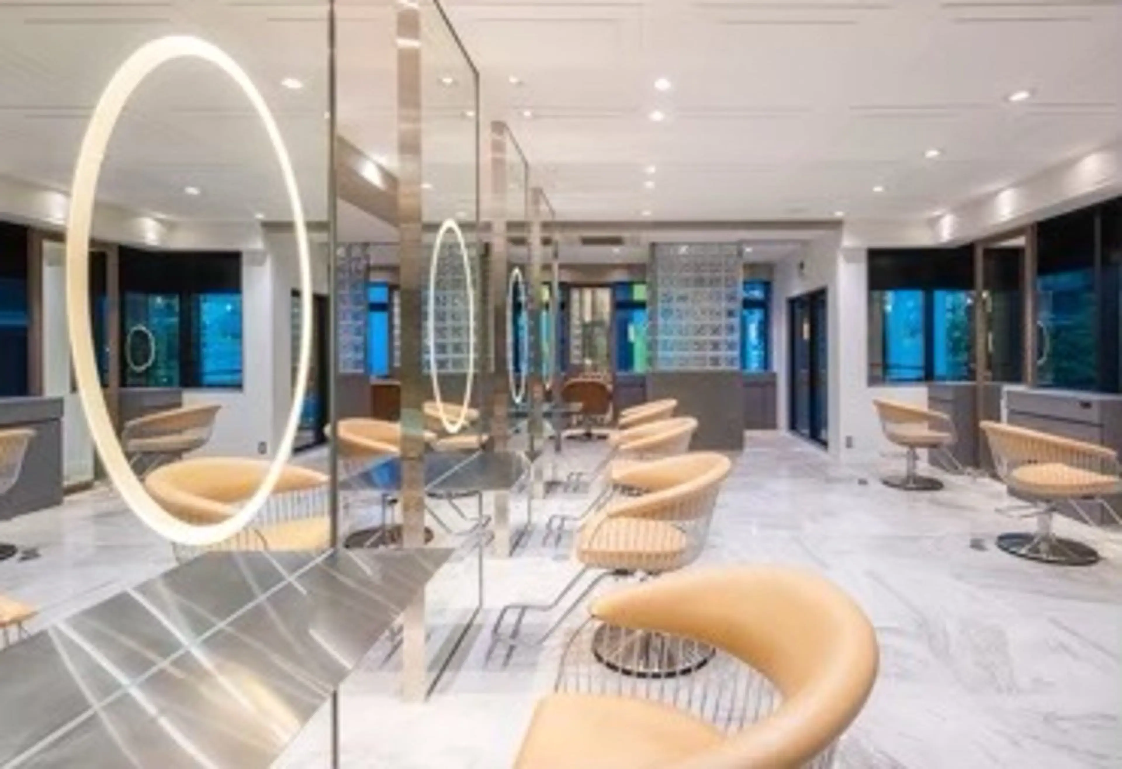 ゆらんちょ/ブリーチ 無w/縮毛矯正/暖色のヘアスタイル