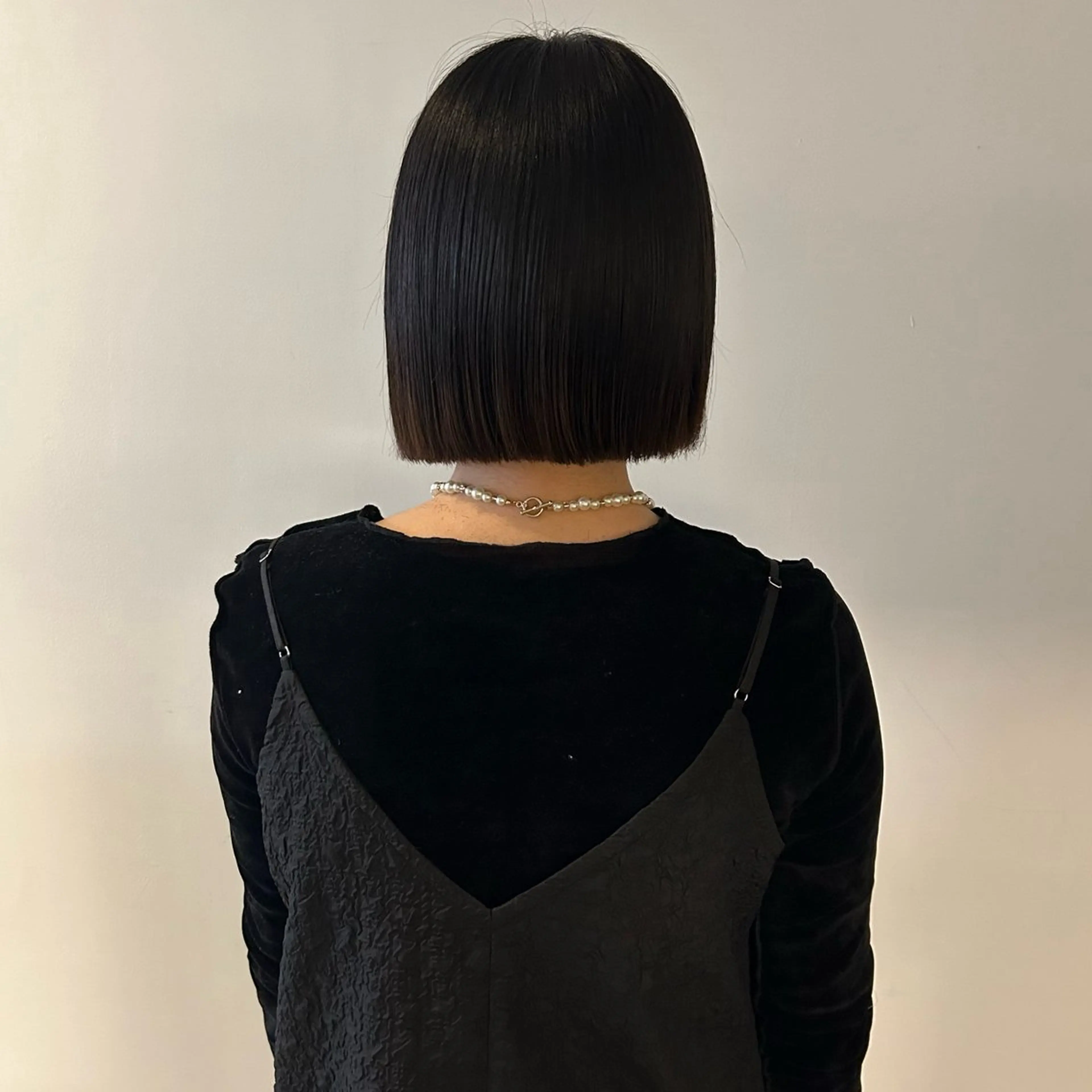 ショート カラー ブリーチ ケアブリーチ 透明感カラー ダブルカラー ブリーチなしカラー nonoka オリーブ/レイヤーのヘアスタイル