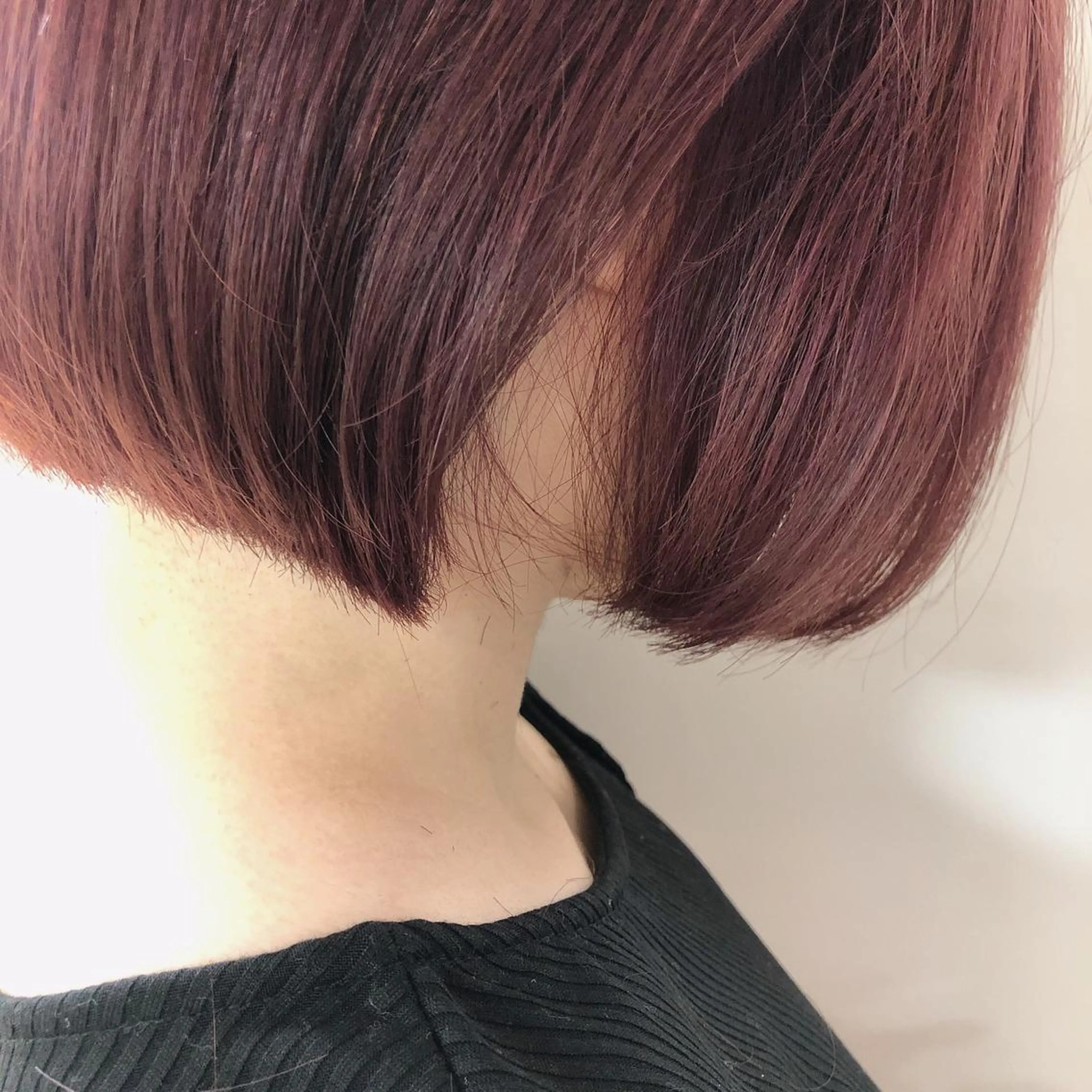 ショート カラー ピンクカラー ヘアカラー トリートメント 盛れるレイヤーカット 得意🌹井上美沙のヘアスタイル
