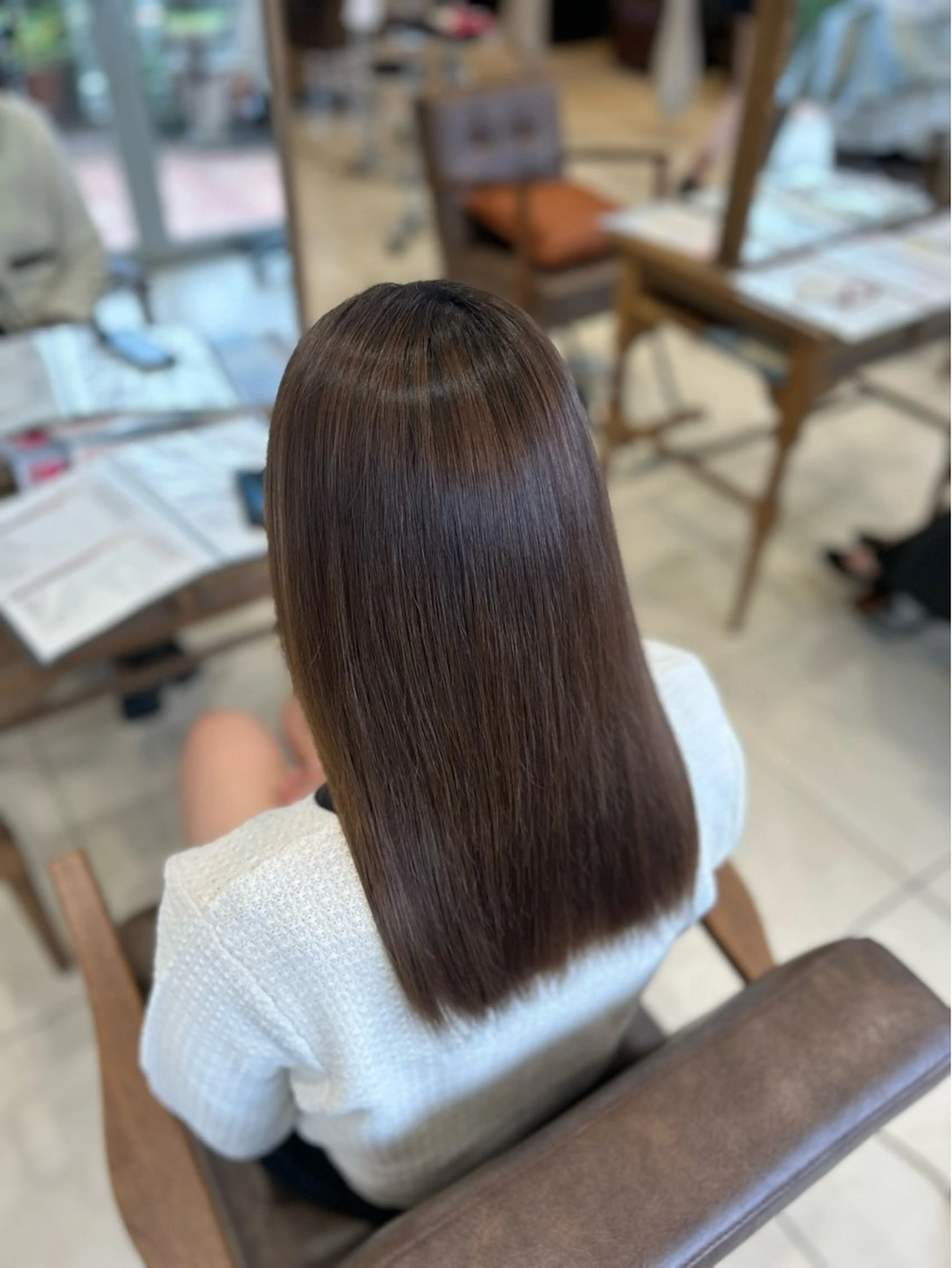 ミディアム 福川優月 /レイヤー /透明感カラーのヘアスタイル