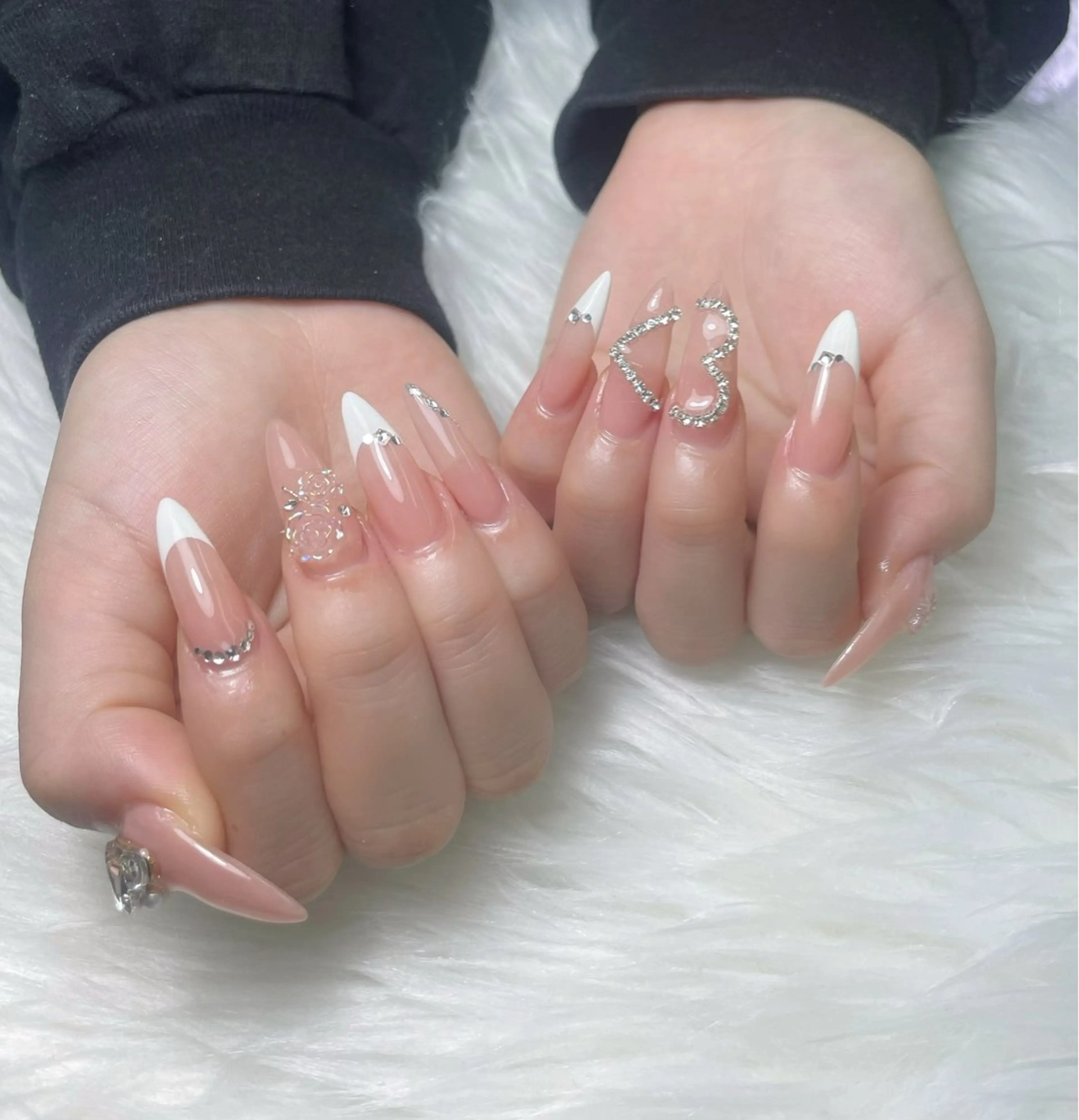 ネイル フットネイル ジェルネイル マグネットネイル 持ち込み ワンカラーネイル ハンドネイル King Nail_Salonのネイルデザイン