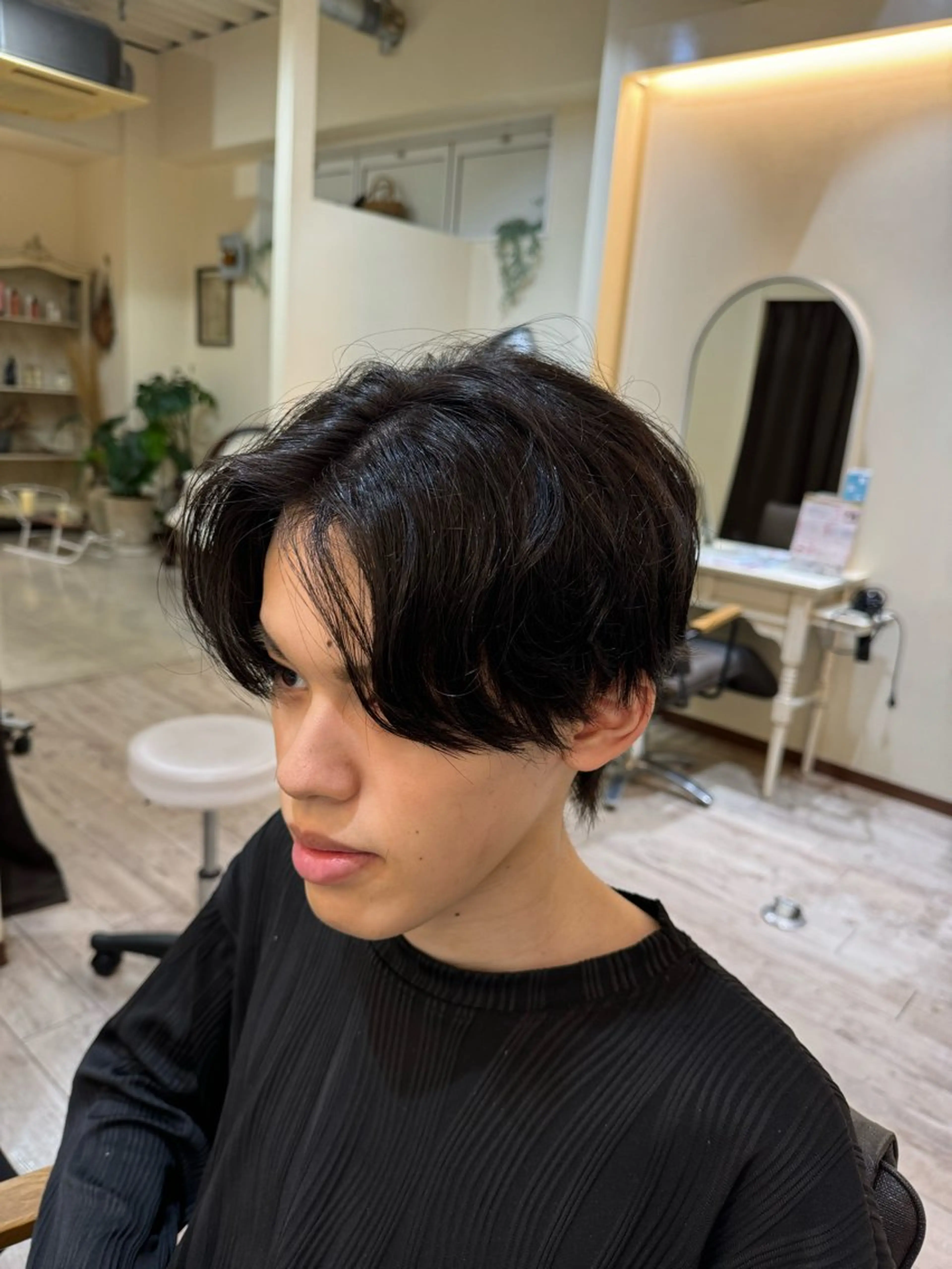 メンズ センターパート メンズ韓国風 メンズパーマ jurerbelle RIHOのヘアスタイル