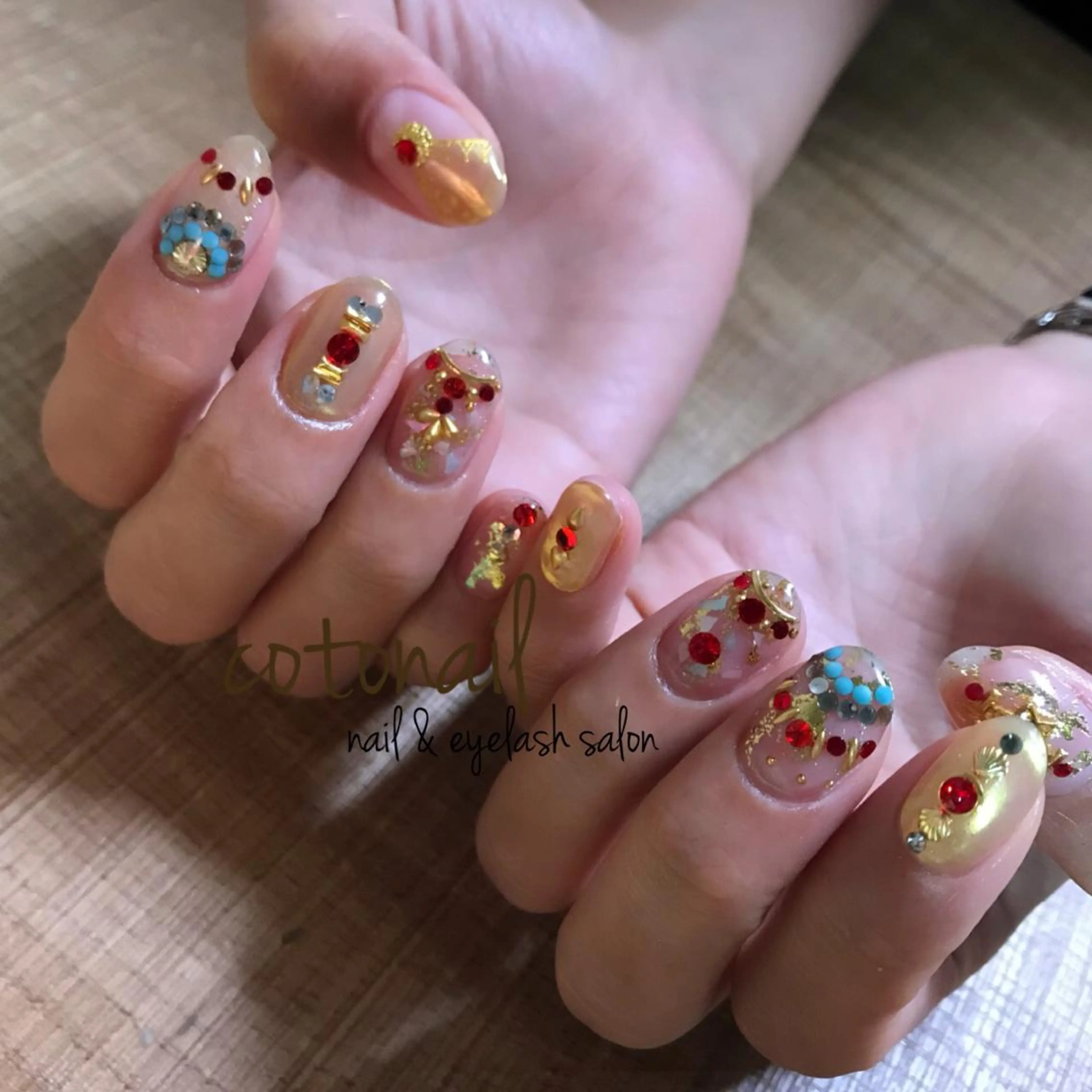 ショート ネイル アートネイル ハンドネイル ツメトマツゲ .のネイルデザイン