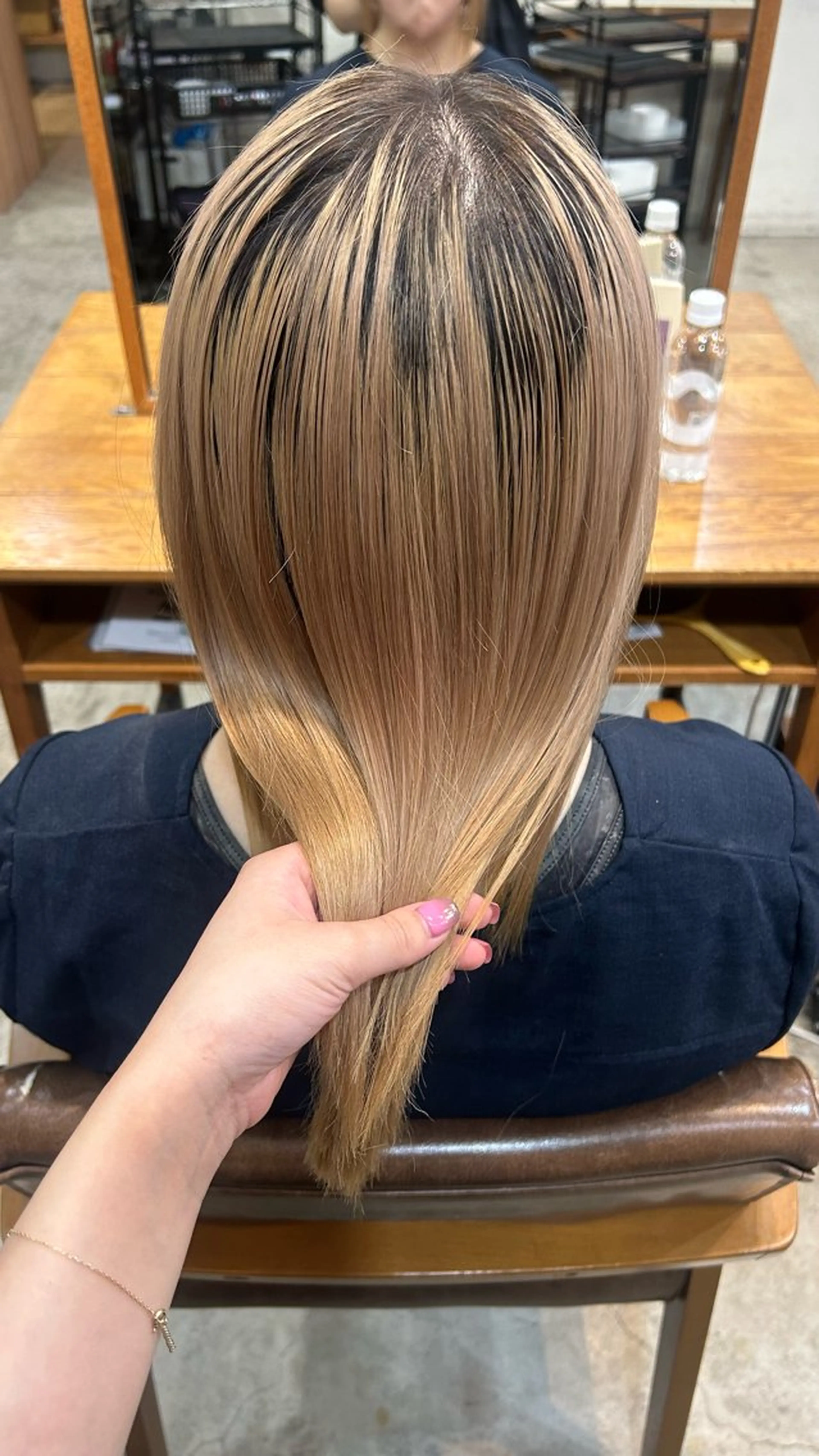 ミディアム 髪質改善 カット ヘアカラー トリートメント ベージュ/透明感/ レイヤー/あやか💕のヘアスタイル