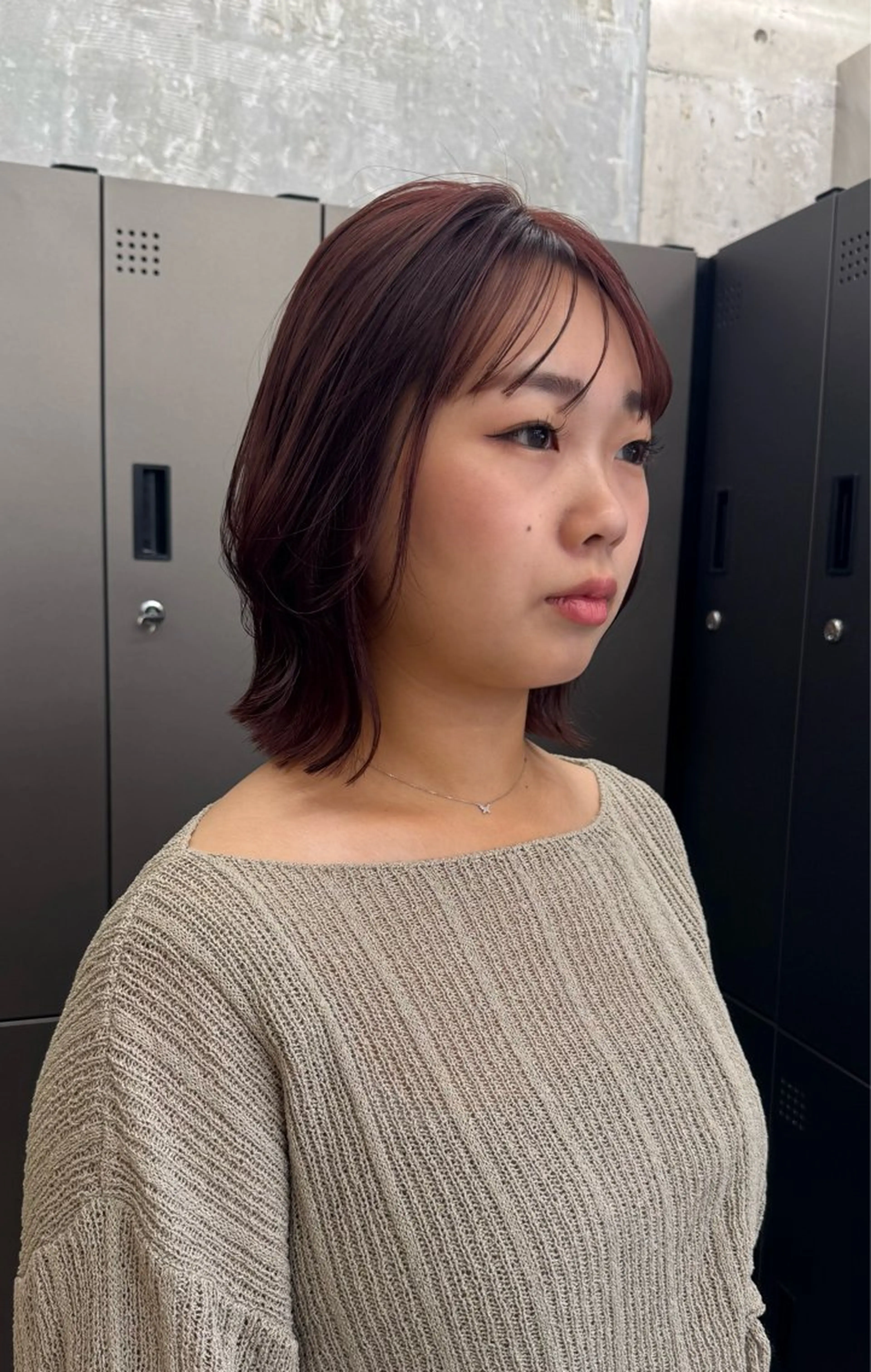 ミディアム ボブレイヤー ボブ レイヤーカット ヘアカラー MIES ミナリのヘアスタイル