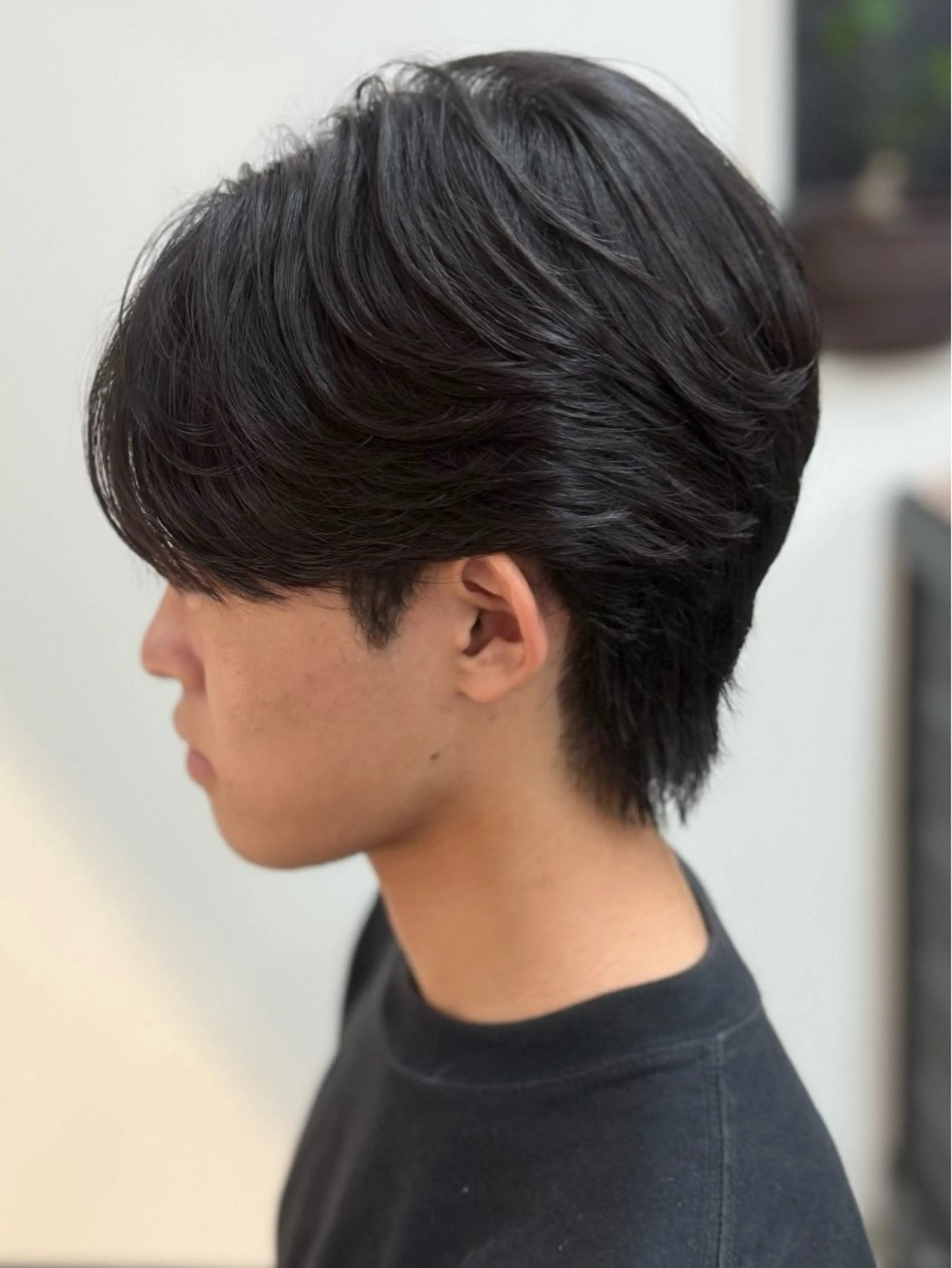 メンズ センターパート ダウンパーマ フェザーパーマ カルマパーマ メンズ韓国風 カット 縮毛矯正 トリートメント 垢抜けへの近道✂️ メンズ縮毛矯正/齊藤のヘアスタイル