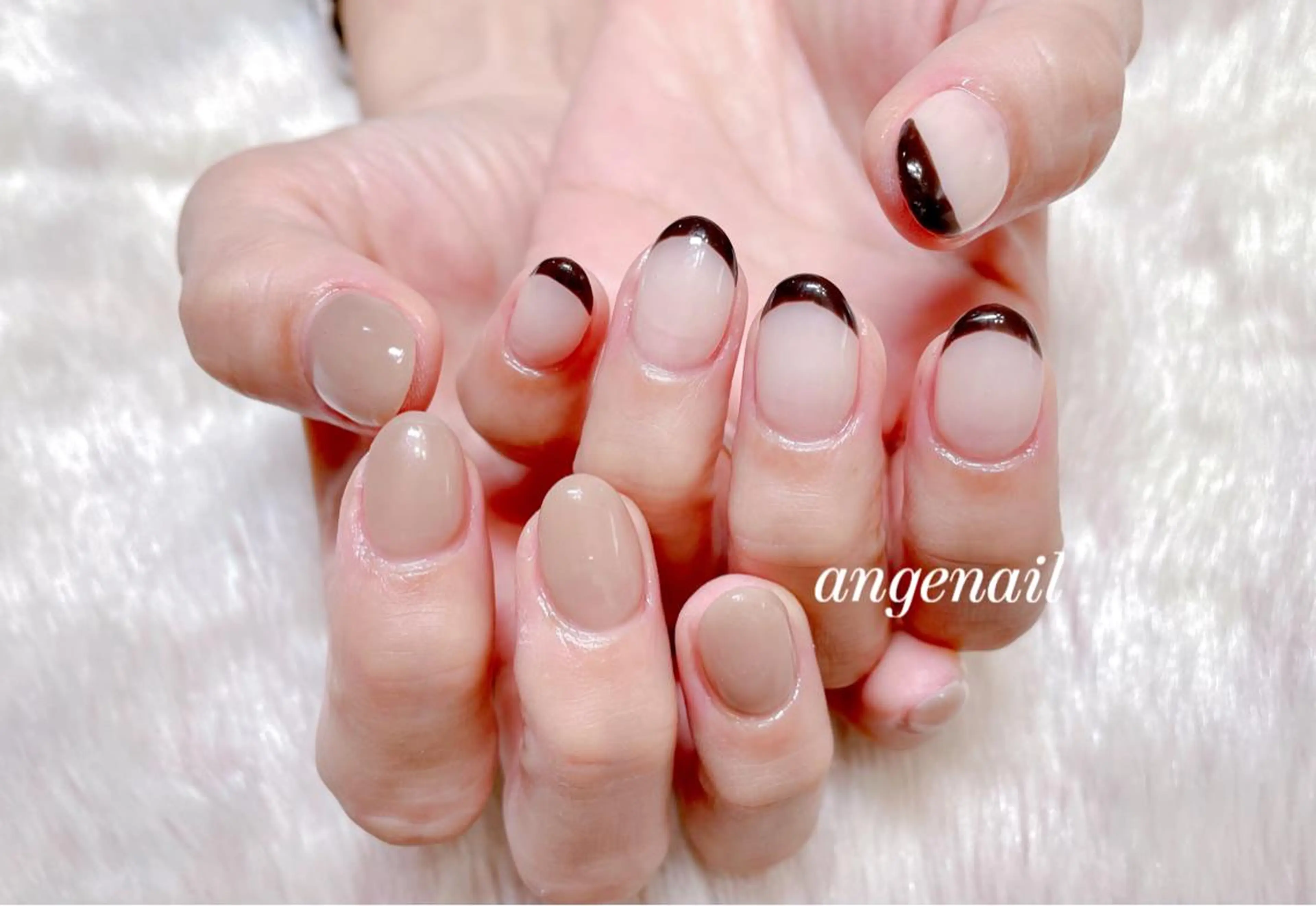 ネイル ハンドネイル オーナーネイリスト MAKIのネイルデザイン