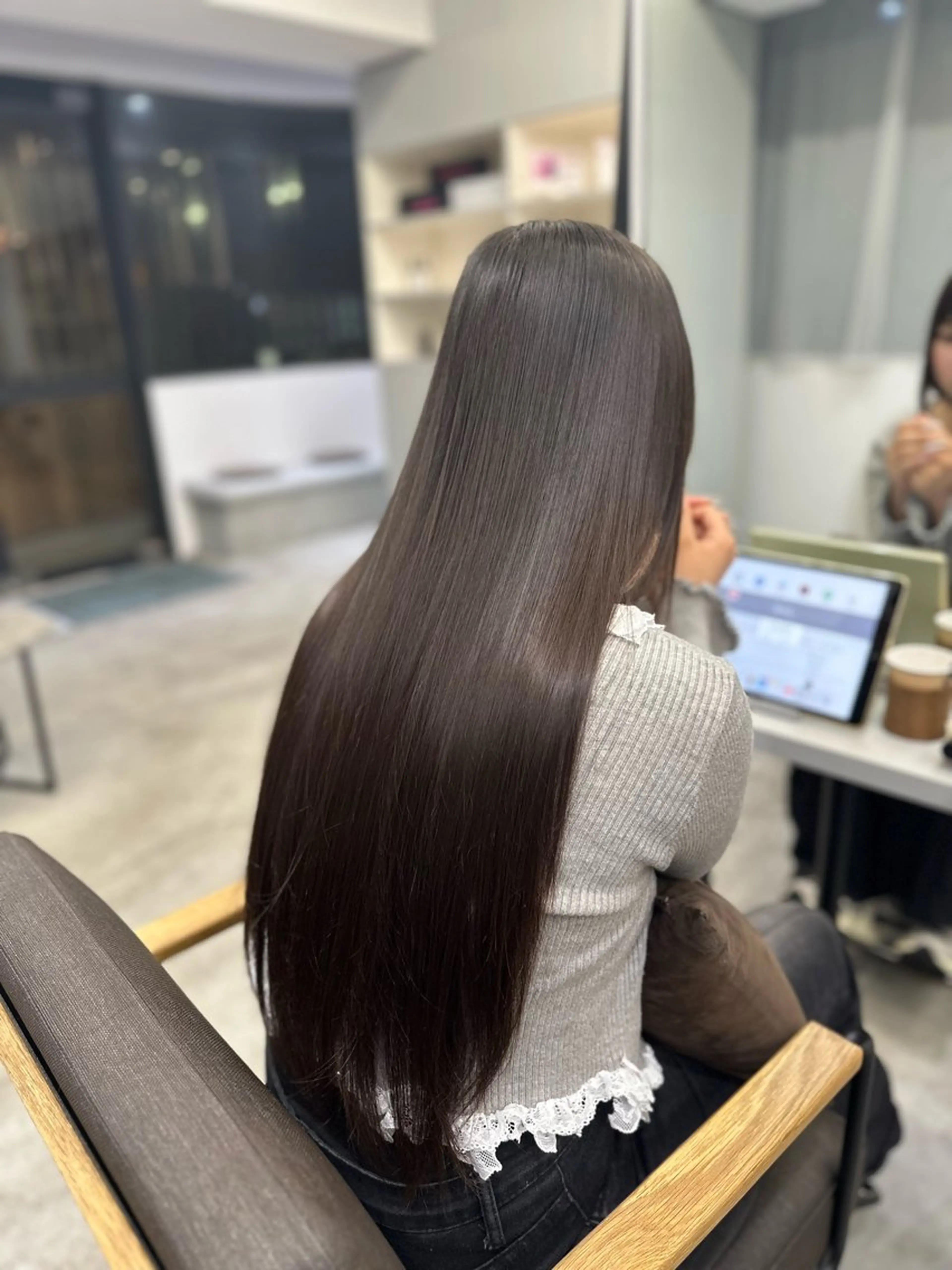 ロング パーマ 縮毛矯正 ハイトーンカラー が絶対可愛い✨泰聖✨のヘアスタイル