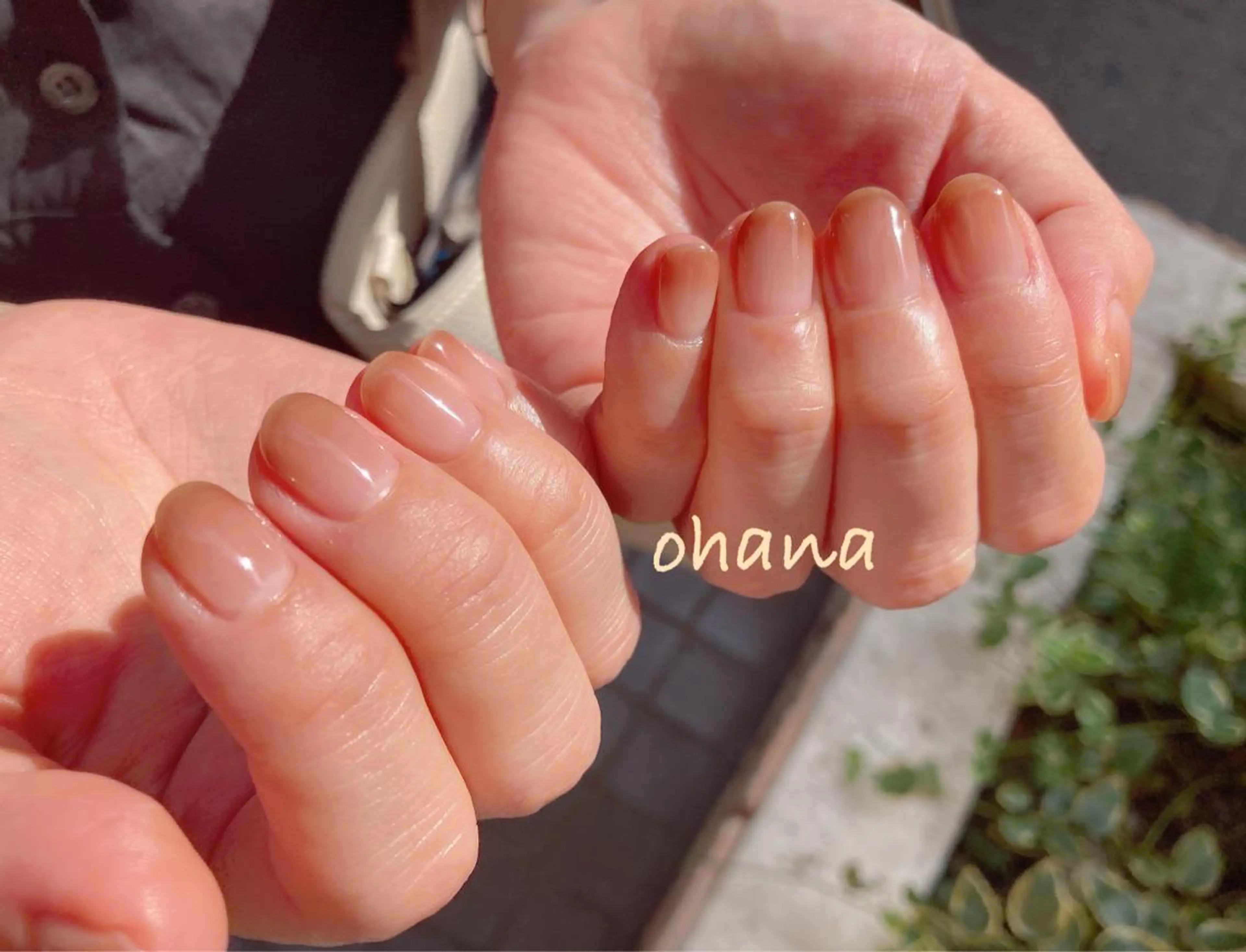 ネイル オーロラネイル べっ甲ネイル ボルドー 長さ出し フットネイル nailroom OHANA🌴のネイルデザイン