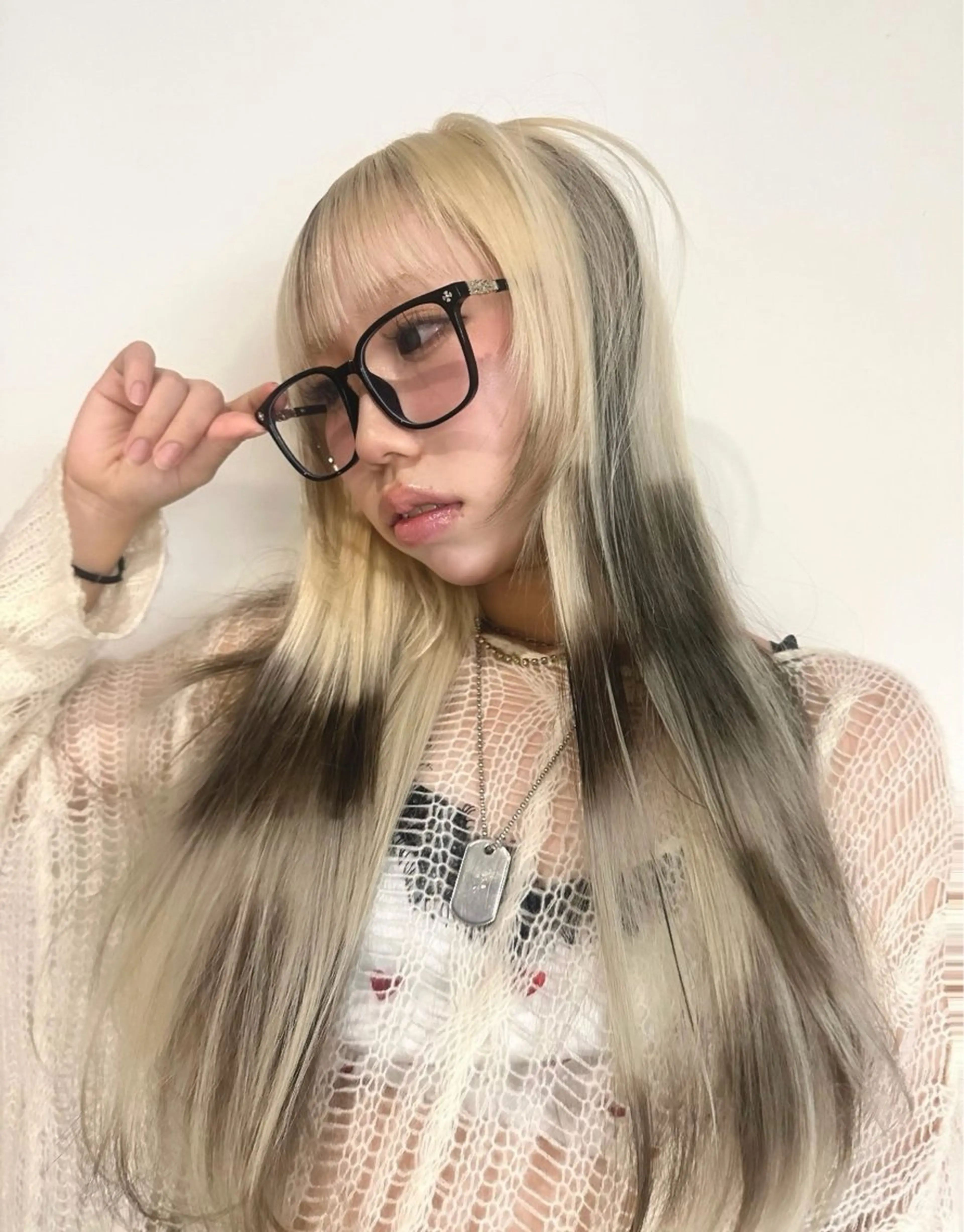 ♥カット + ブリーチ・オンカラー♥(パーマ.ヘナ.矯正履歴 ×)の写真