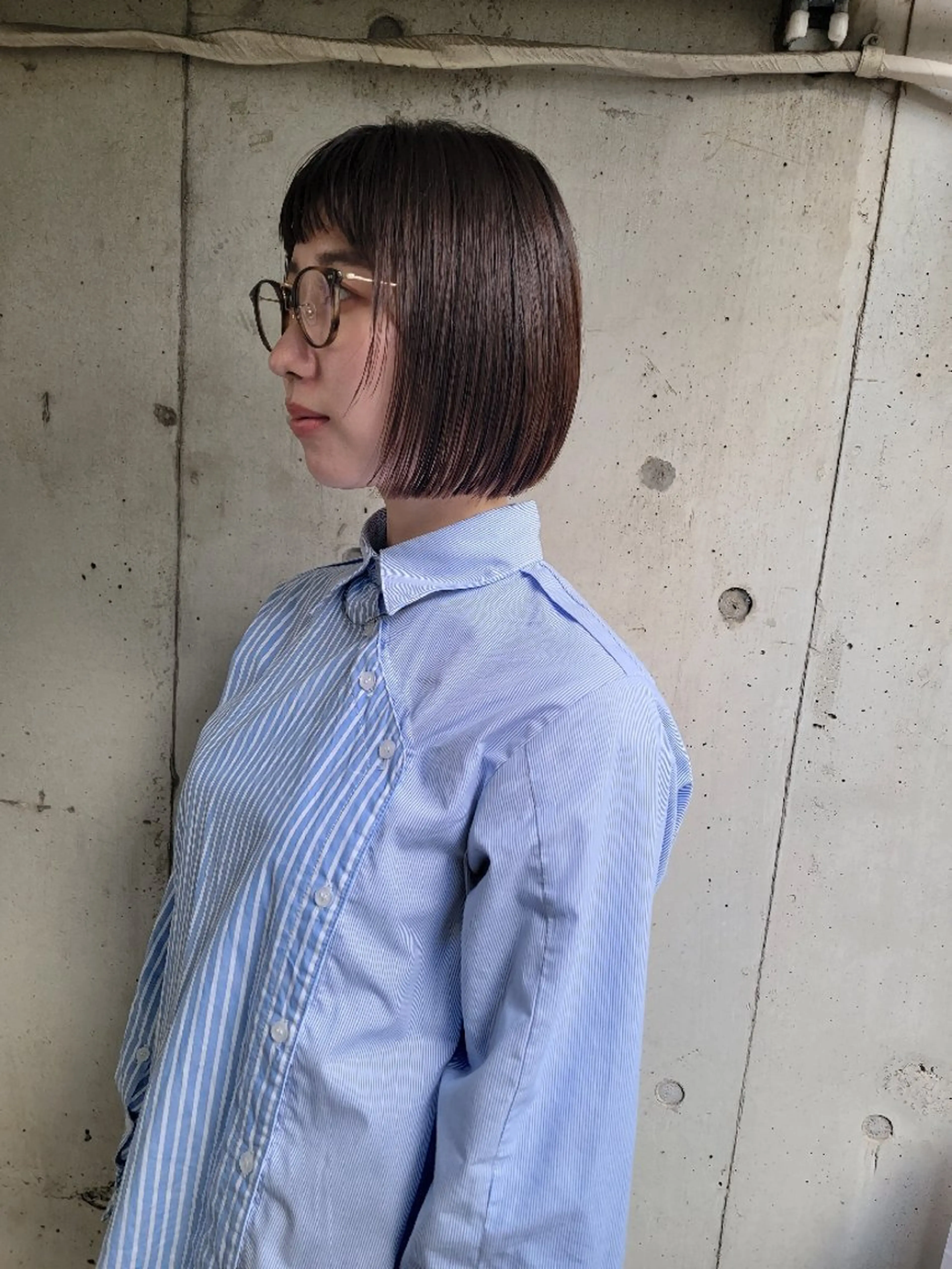 ミディアム OMA　 カタギシのヘアスタイル