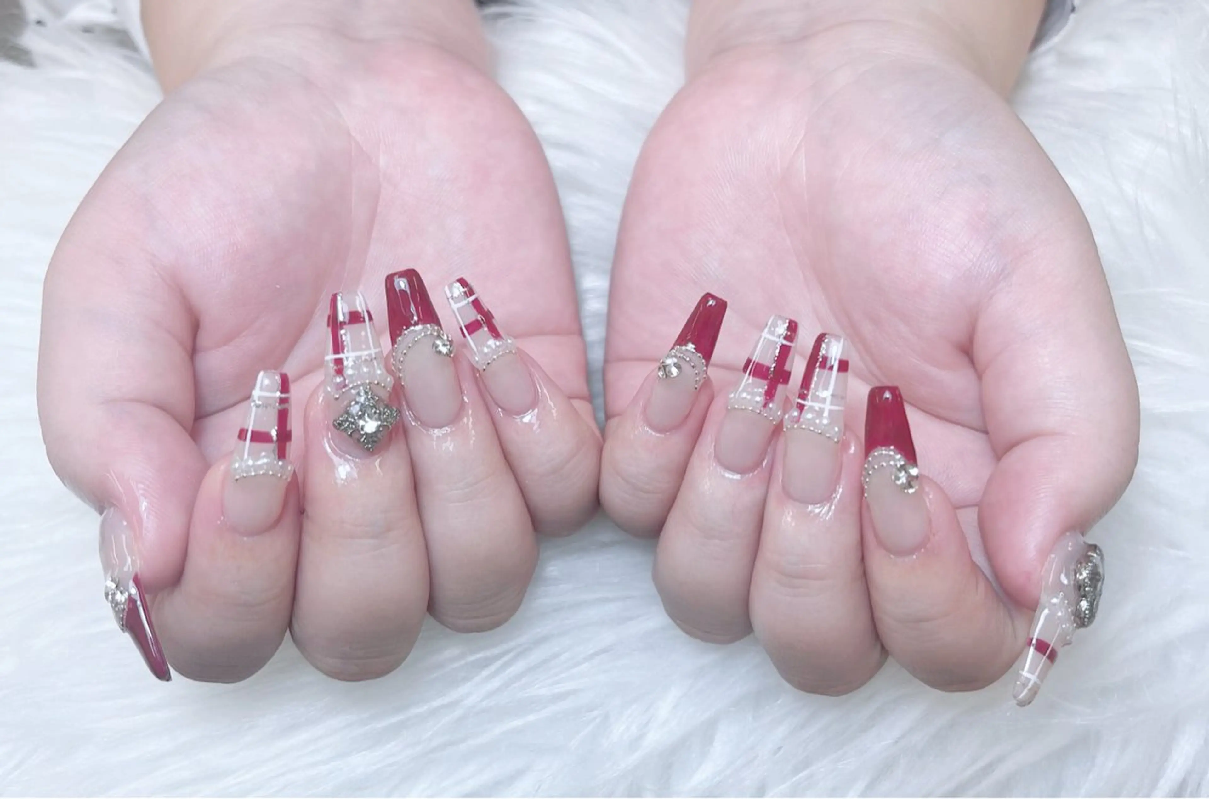 ネイル 成人式 ロングネイル マグネットネイル 大理石ネイル(マーブル) リボン ハンドネイル Amee Nail Salonのネイルデザイン