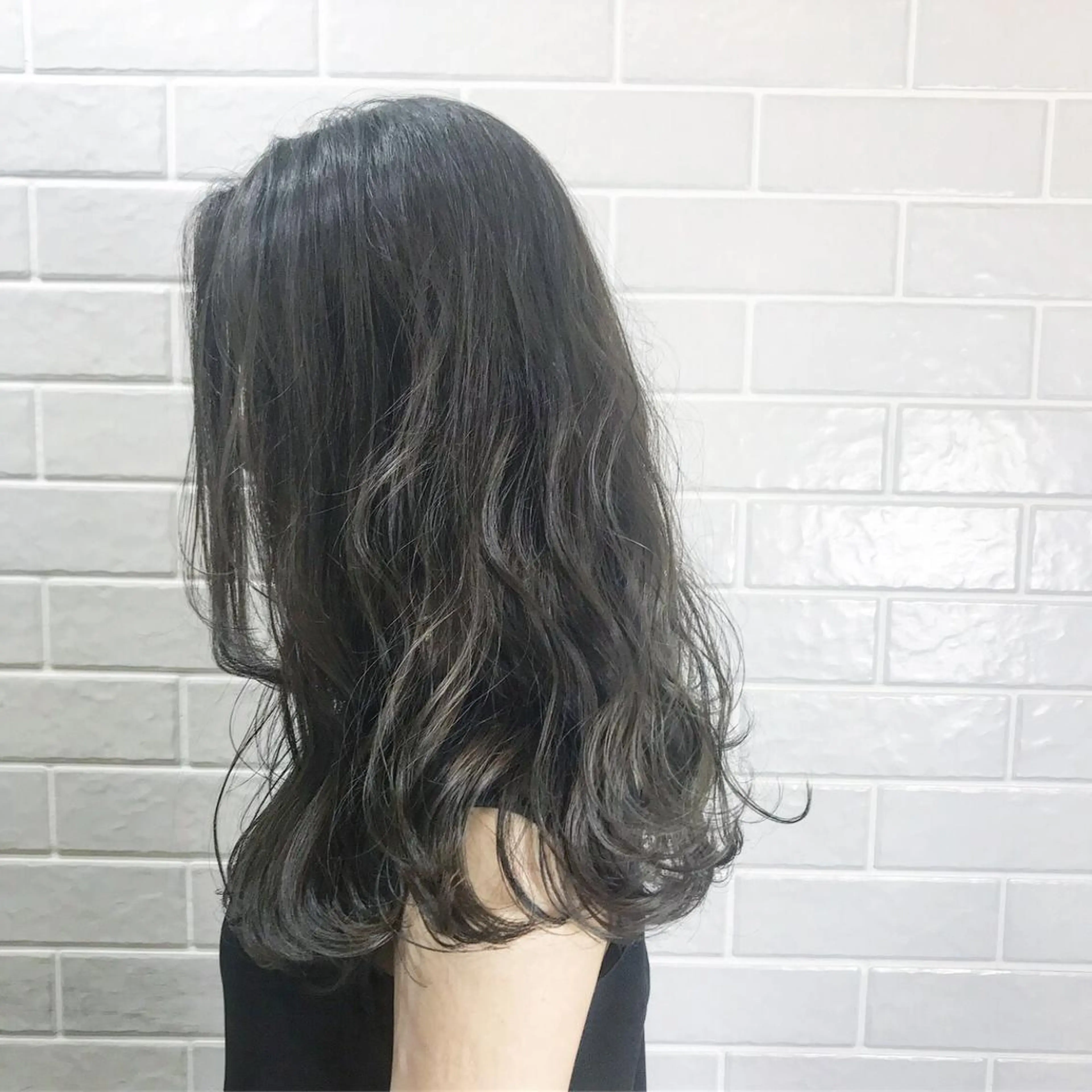 ロング ハイライト ヘアカラー トリートメント en Siena エンシエナのヘアスタイル