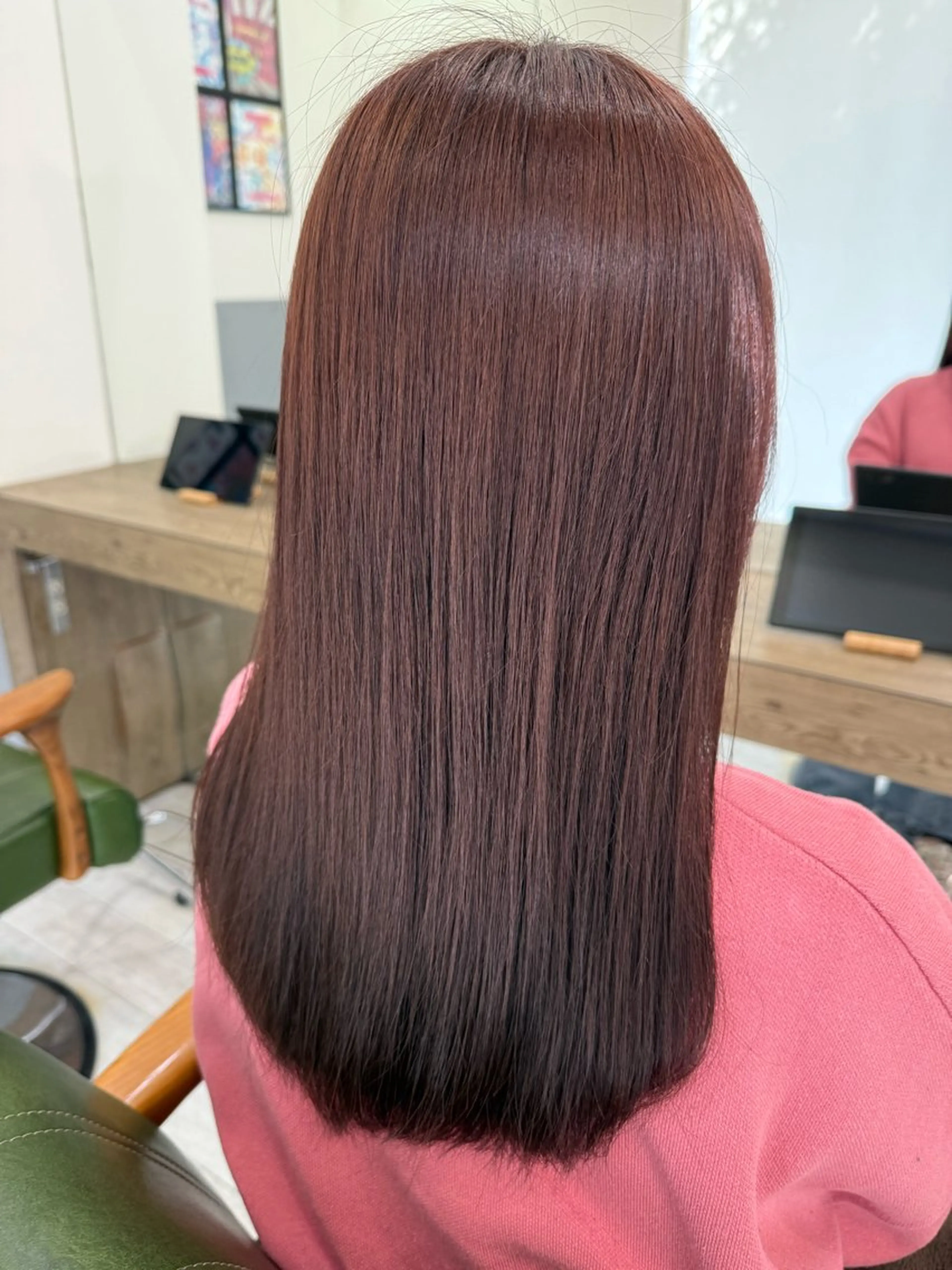 セミロング ピンクブラウン 花森 捺巳のヘアスタイル