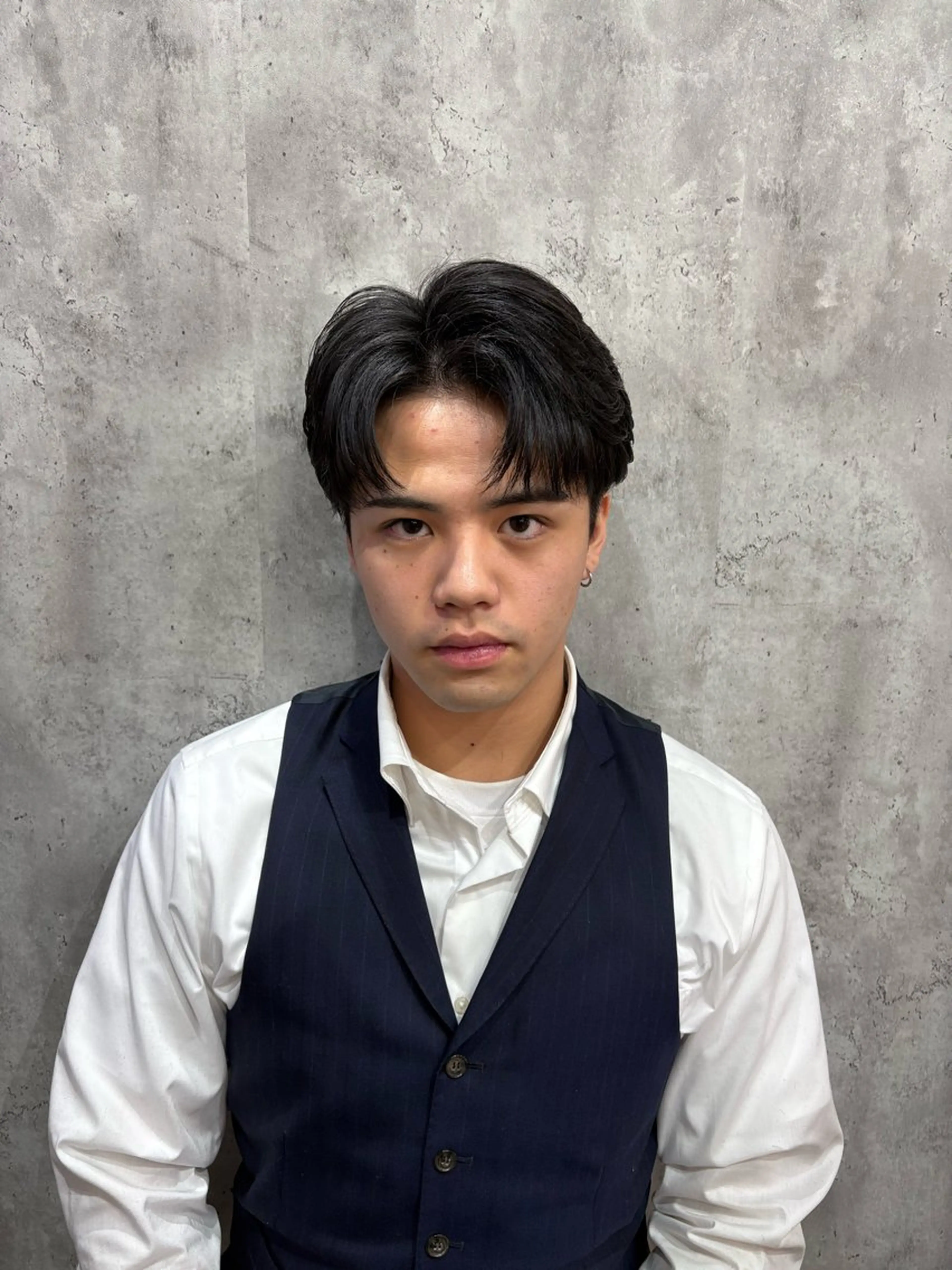 ショート パーマ メンズ カルマパーマ メンズパーマ カット 韓国メンズヘア/ 毛流れヘア　須田龍世のヘアスタイル
