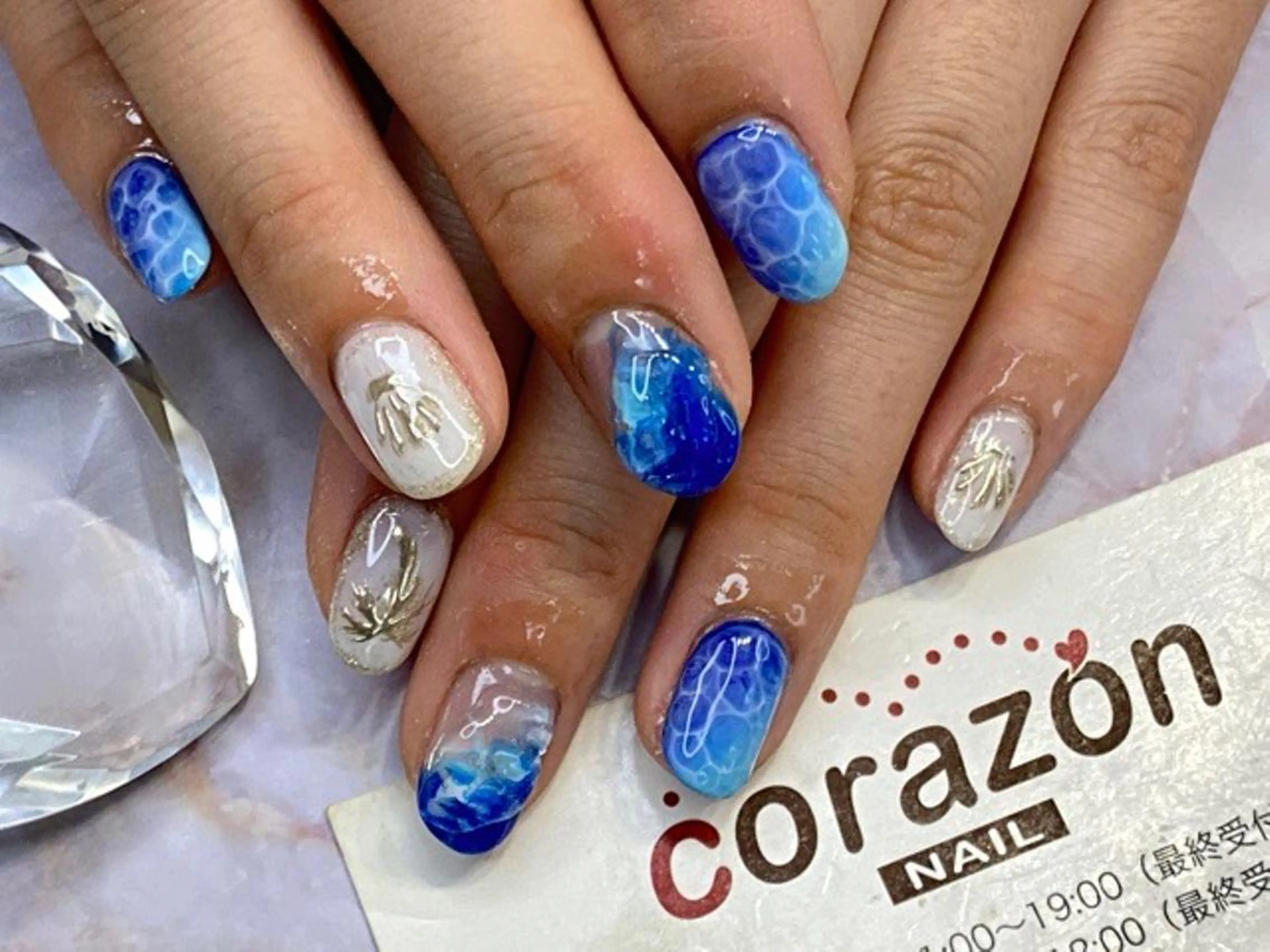 ネイル アートネイル ブルー 水色 大理石ネイル(マーブル) ミラーネイル ネイリスト aicoのネイルデザイン