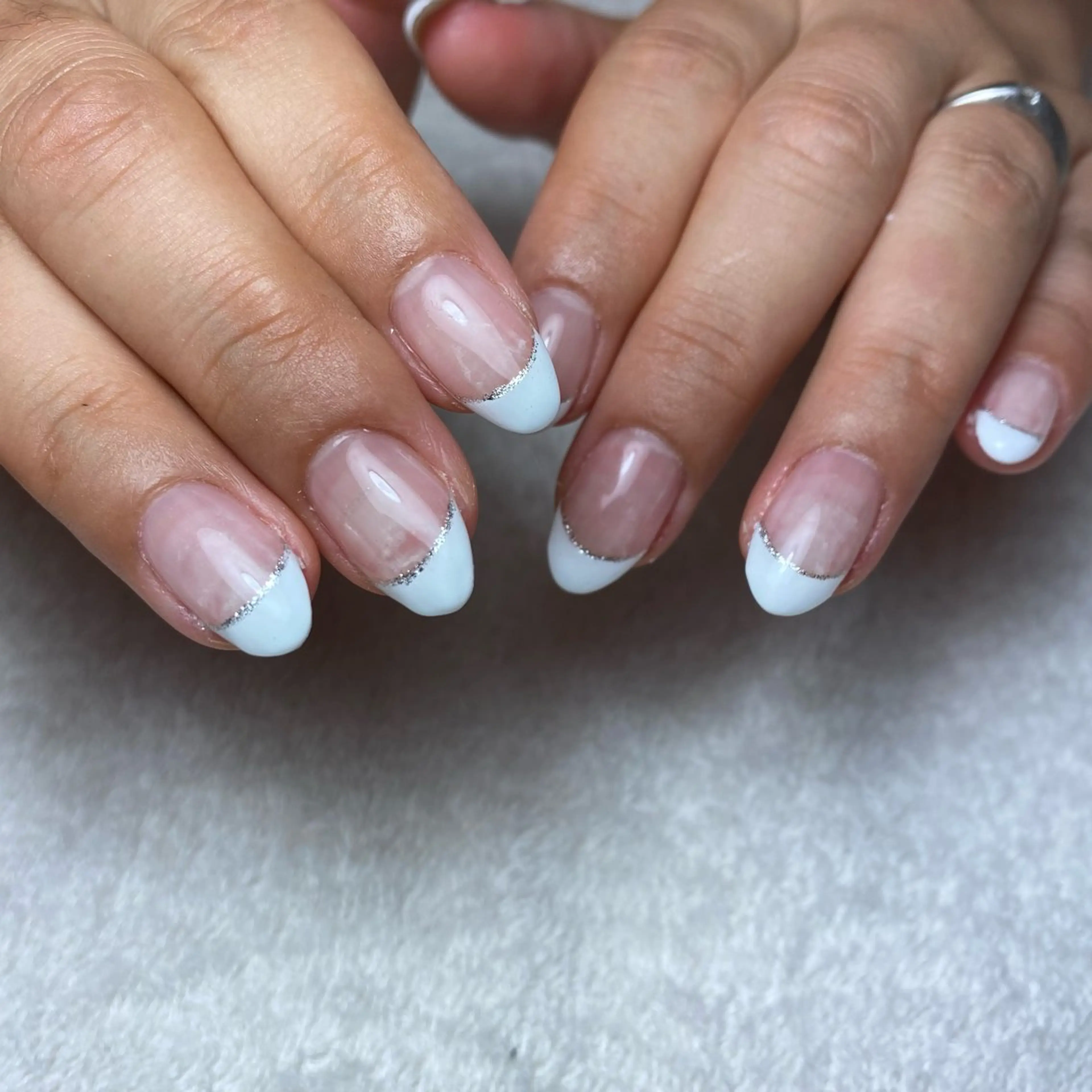 ネイル フレンチネイル ホワイト ハンドネイル COCO +のエステ・リラクイメージ