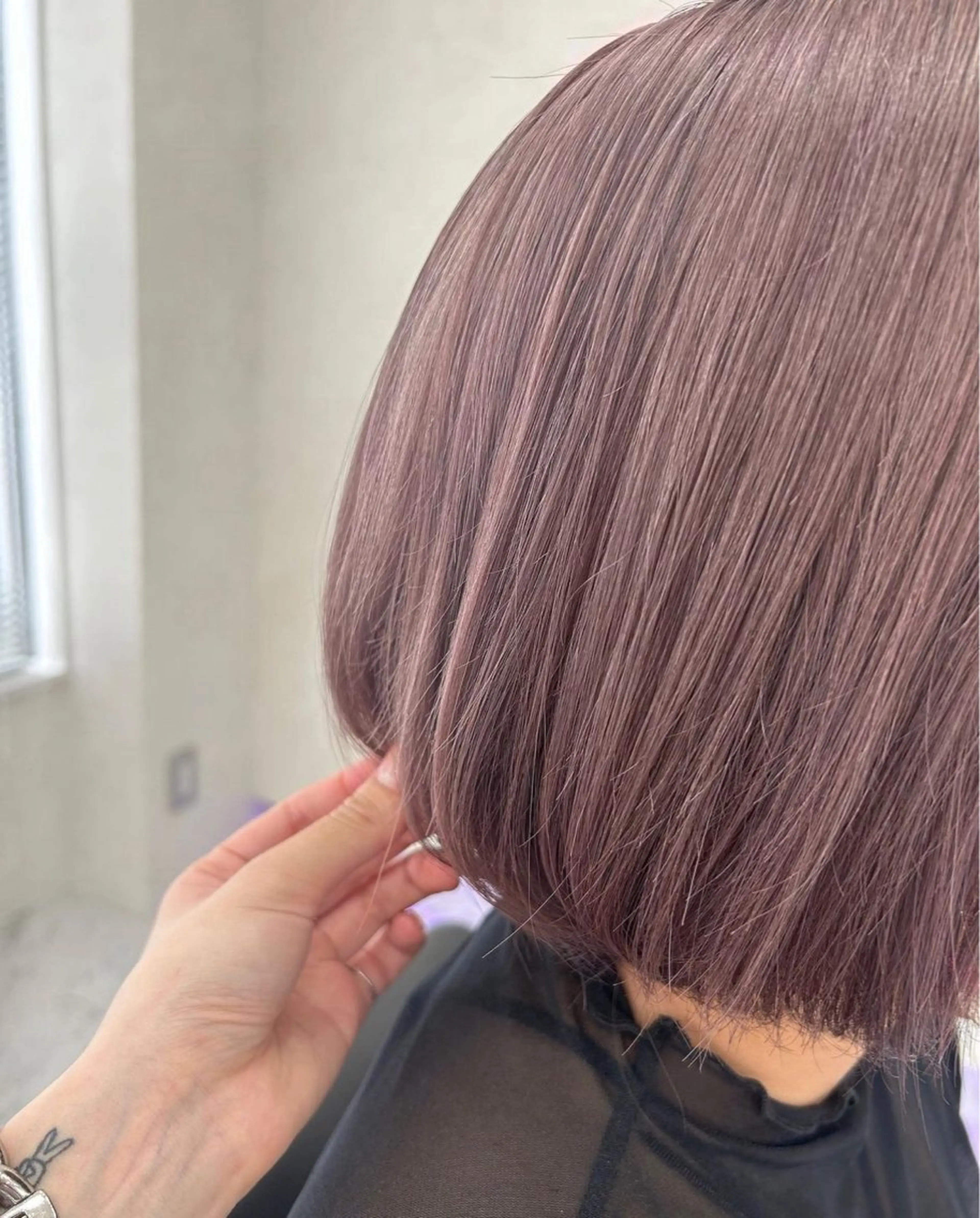 ショート カラー ヘアカラー ハイトーン/韓国風 🤍Nacchi🐈のマツエク・マツパデザイン