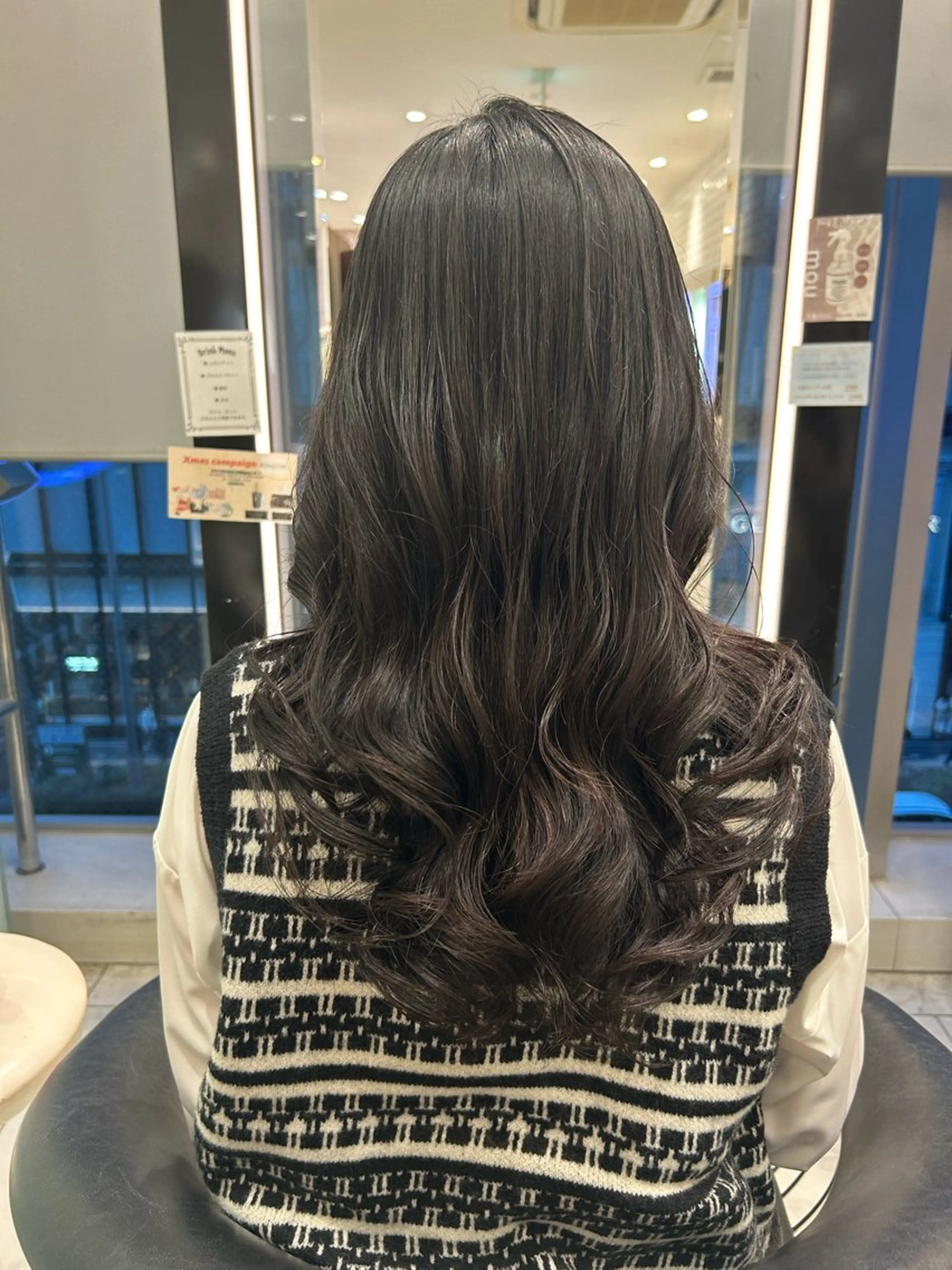 セミロング カラー パーマ 韓国っぽ透け感カラー マンツーマン🫧なおのヘアスタイル