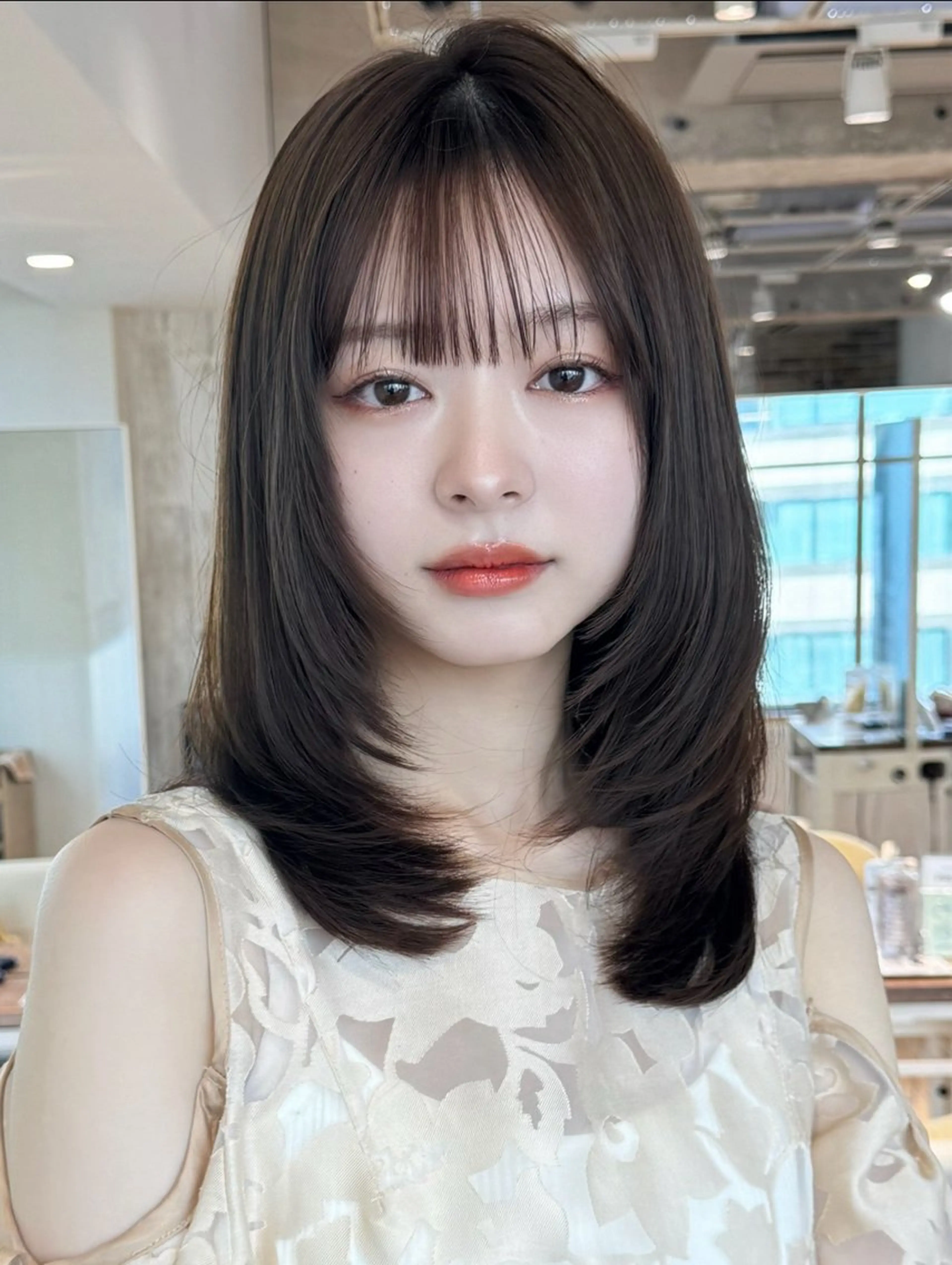 ミディアム ミディアムレイヤー ハイレイヤー レイヤーカット 似合わせカット 小顔似合わせ提案/ レイヤー/川澄かずまのヘアスタイル